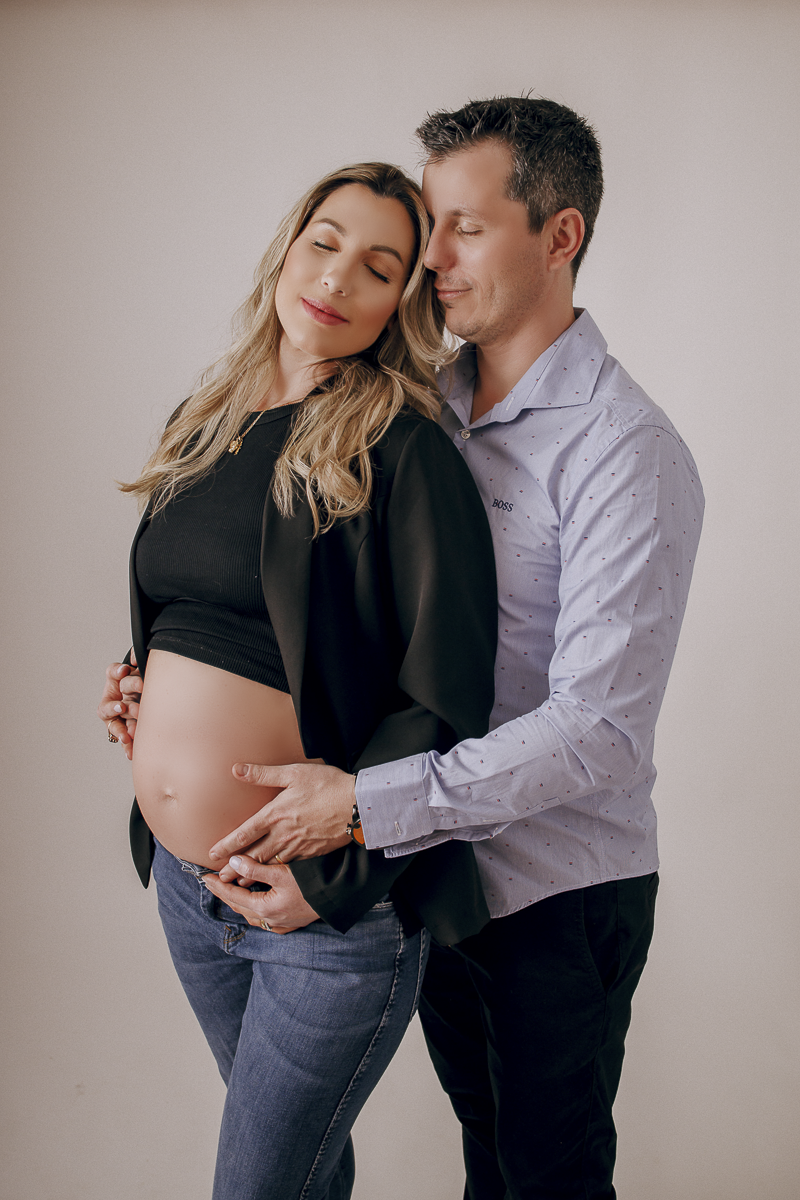 gestante, ensaio gestante, gestante estudio em jau, fotografia de gestante, estudio fotografico em bauru e regiao