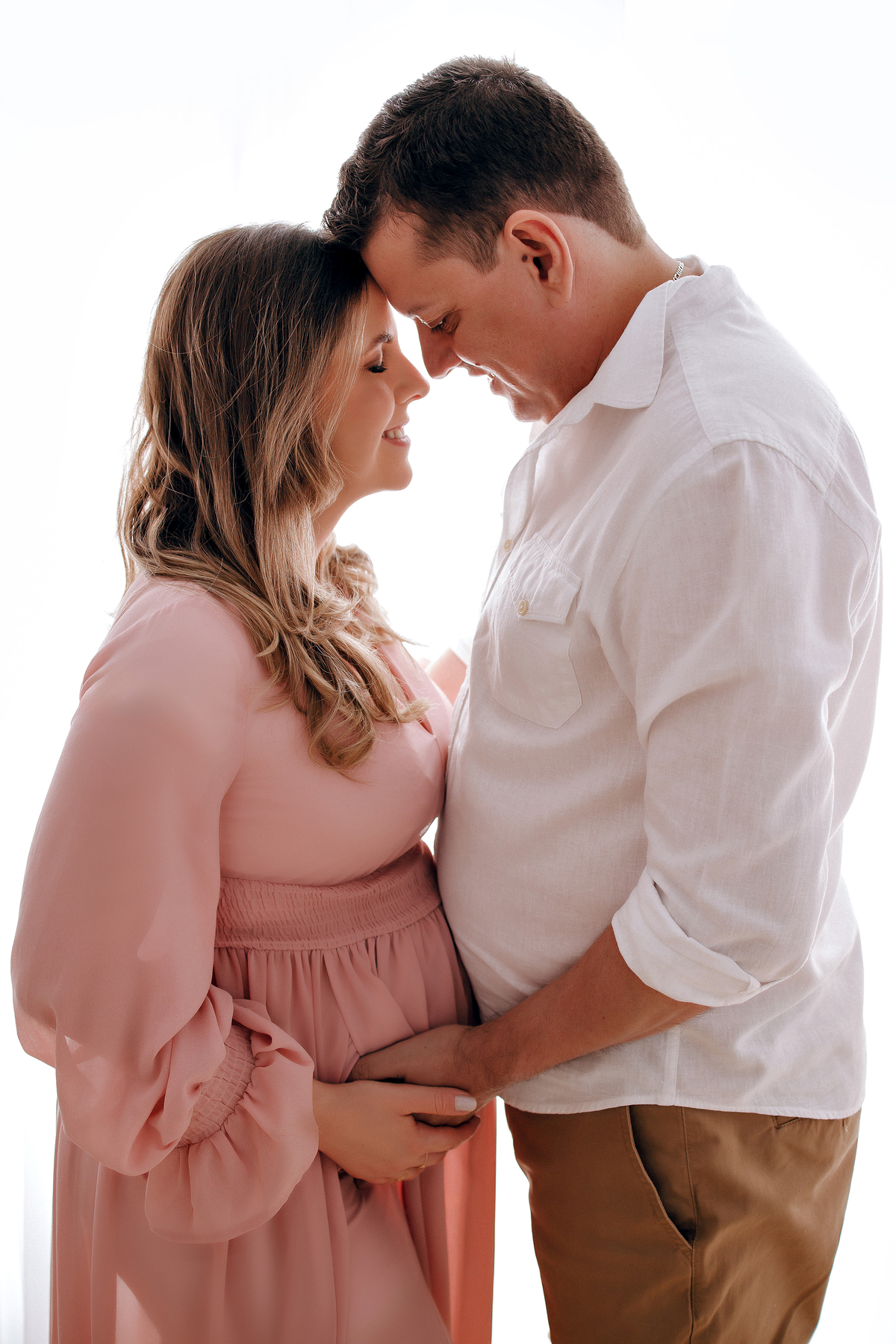 gestante, ensaio gestante, gestante estudio em jau, fotografia de gestante, estudio fotografico em bauru e regiao