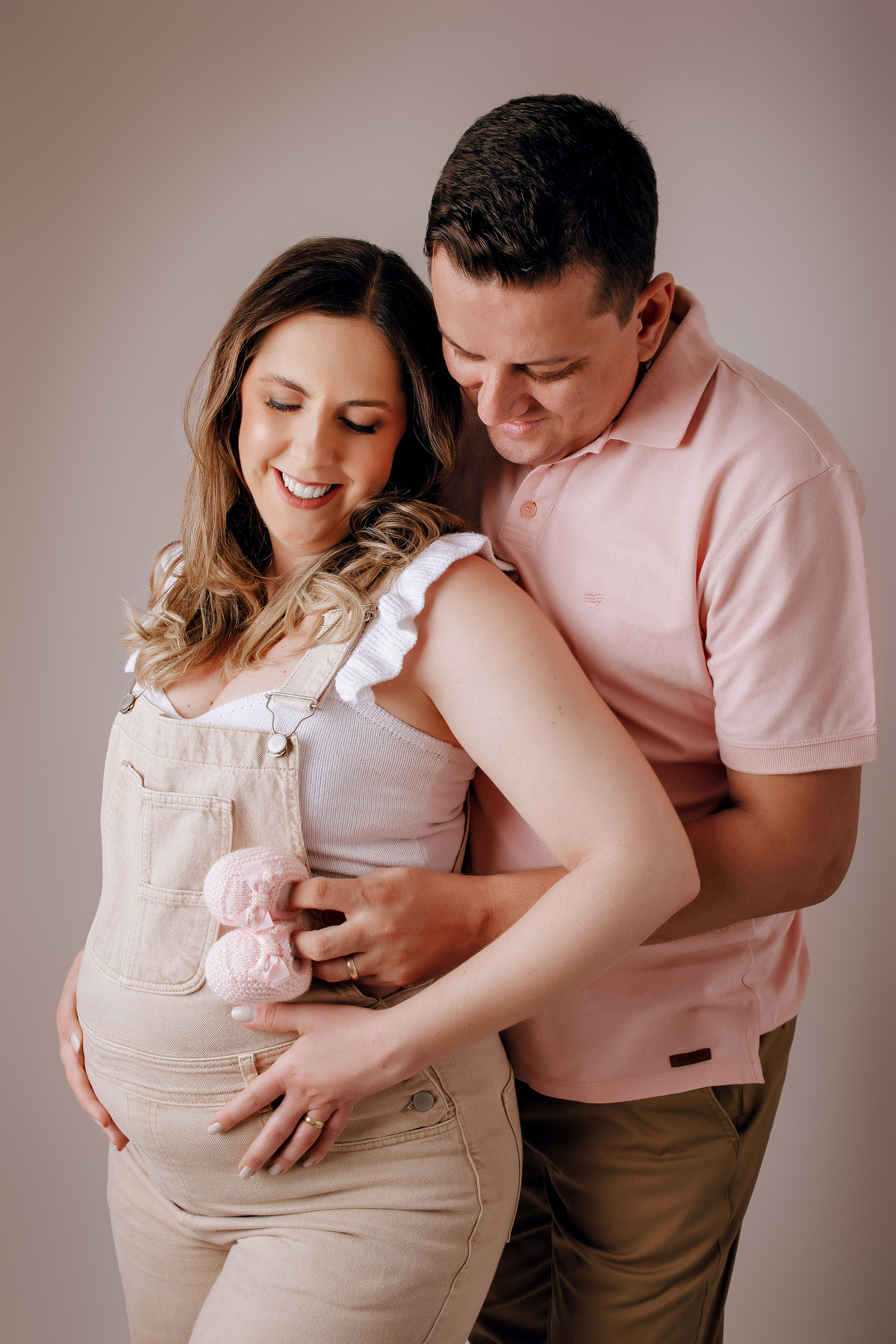 gestante, ensaio gestante, gestante estudio em jau, fotografia de gestante, estudio fotografico em bauru e regiao