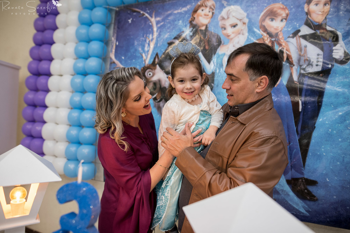 festa infantil em jau, foto de batizado em jau, fotógrafo em bariri, fotografo em jau, fotos decoração festa frozen, igreja de bauru, são de festas jau