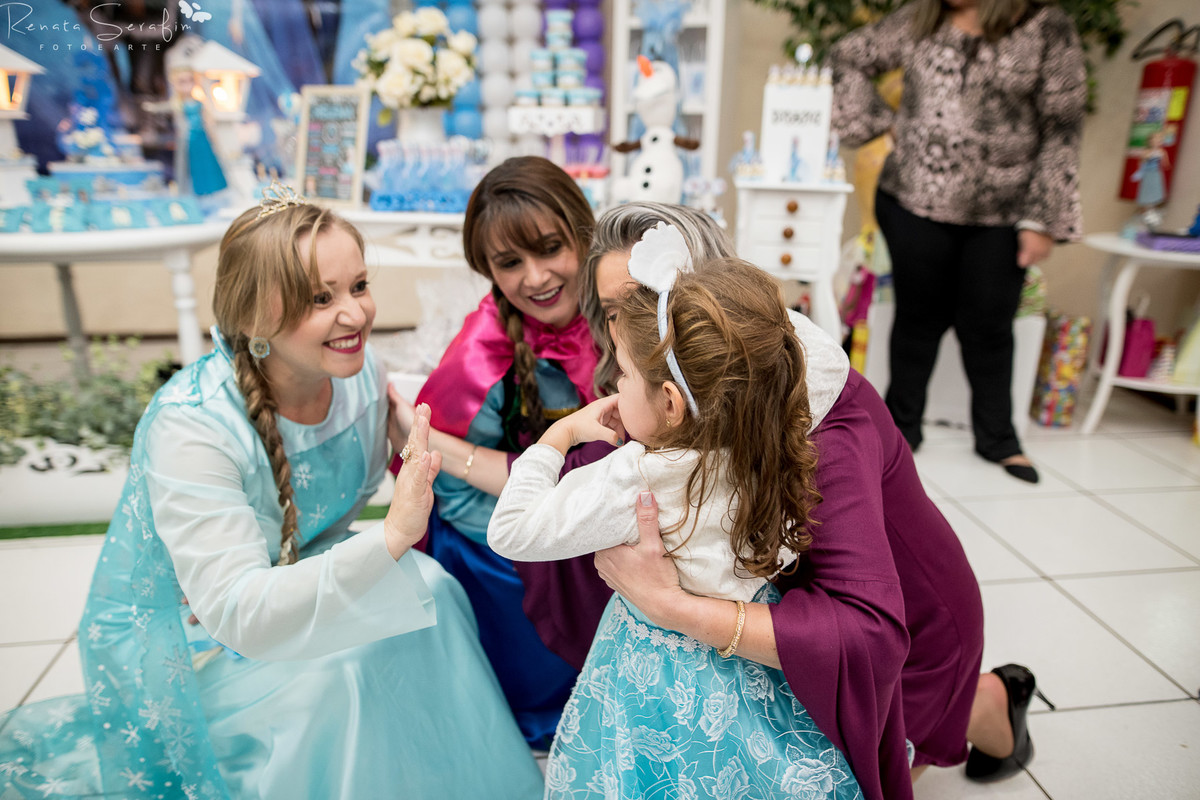 festa infantil em jau, foto de batizado em jau, fotógrafo em bariri, fotografo em jau, fotos decoração festa frozen, igreja de bauru, são de festas jau