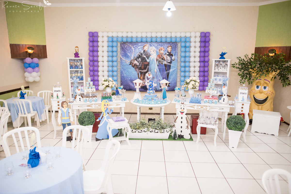 festa infantil em jau, foto de batizado em jau, fotógrafo em bariri, fotografo em jau, fotos decoração festa frozen, igreja de bauru, são de festas jau