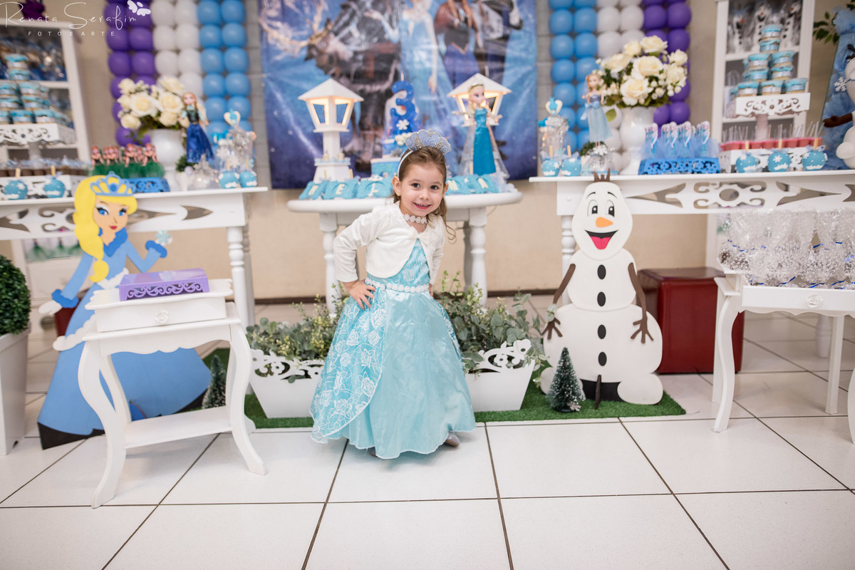 festa infantil em jau, foto de batizado em jau, fotógrafo em bariri, fotografo em jau, fotos decoração festa frozen, igreja de bauru, são de festas jau