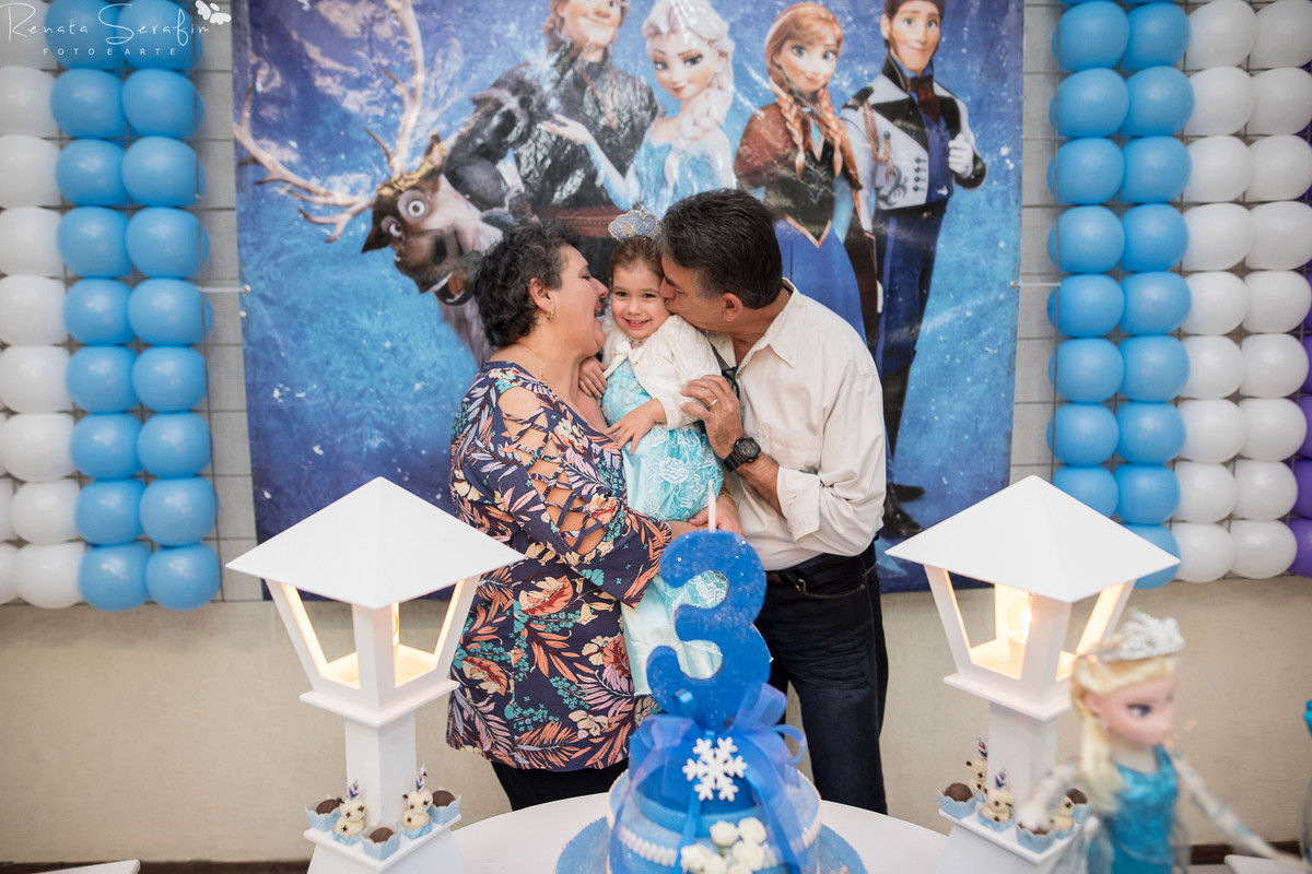 festa infantil em jau, foto de batizado em jau, fotógrafo em bariri, fotografo em jau, fotos decoração festa frozen, igreja de bauru, são de festas jau