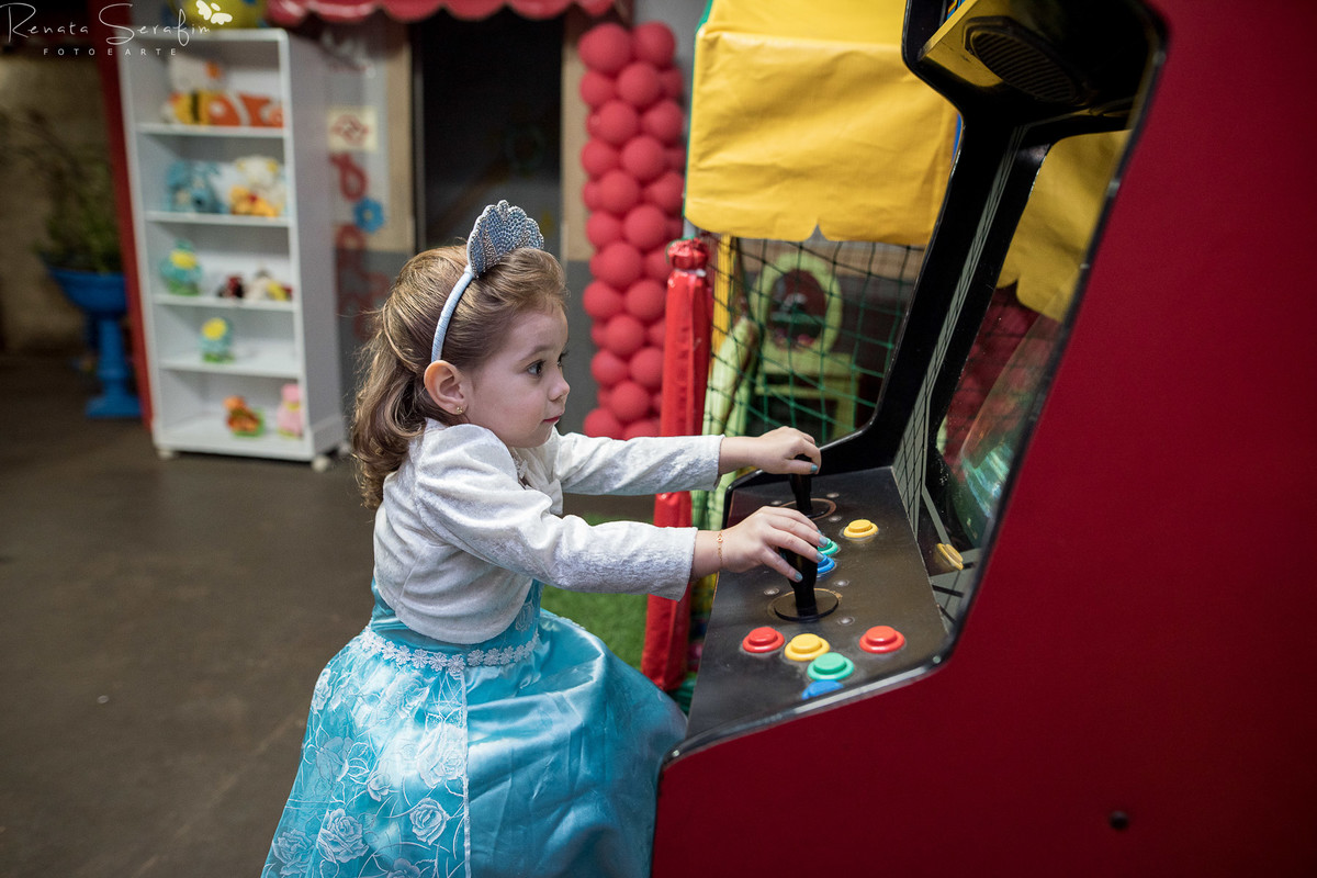 festa infantil em jau, foto de batizado em jau, fotógrafo em bariri, fotografo em jau, fotos decoração festa frozen, igreja de bauru, são de festas jau