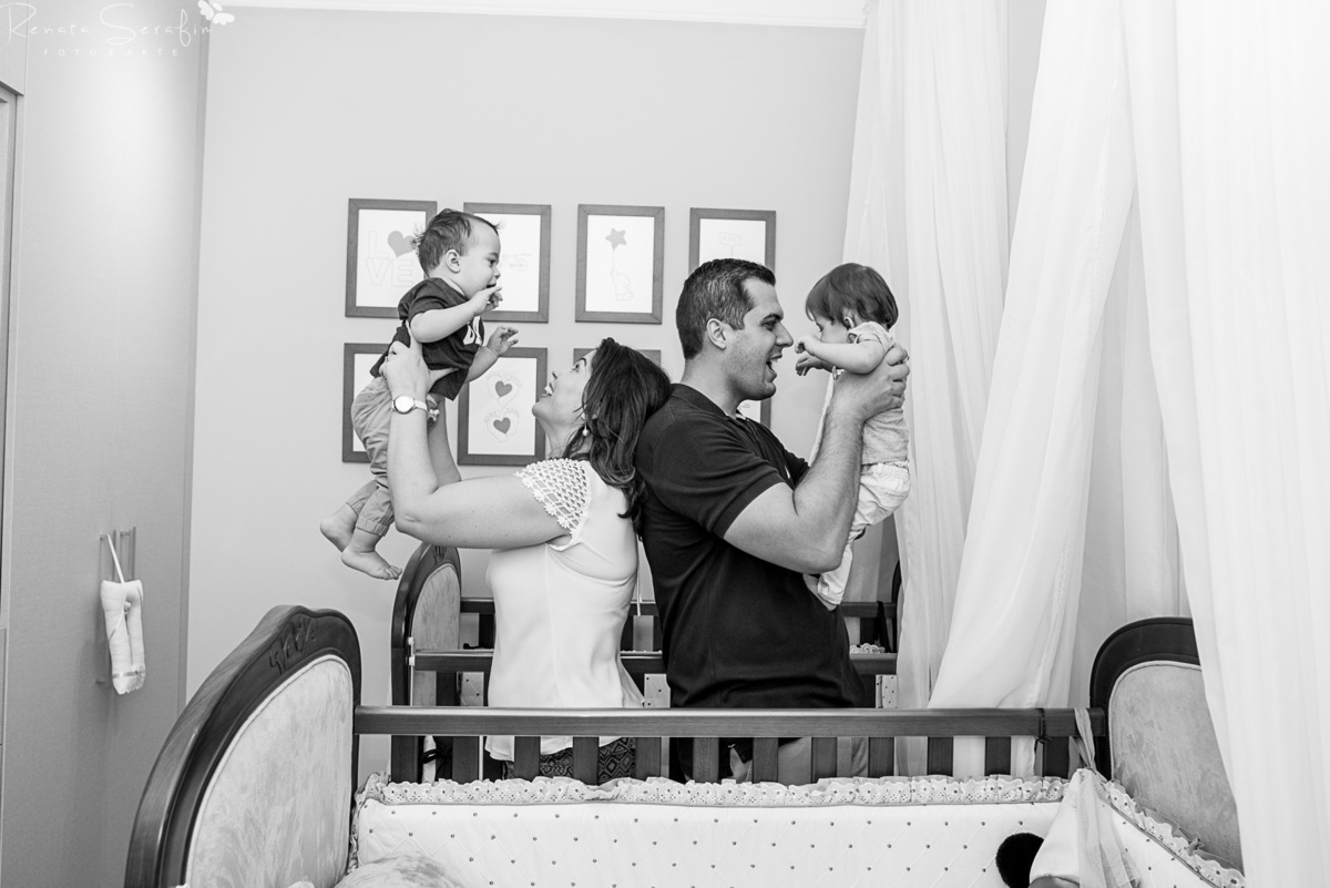 acompanhamento de bebe, bauru, ensaio de bede, ensaio fotografico de bebe, estudio fotografico de bebe em jau, fotografia de gemeos,