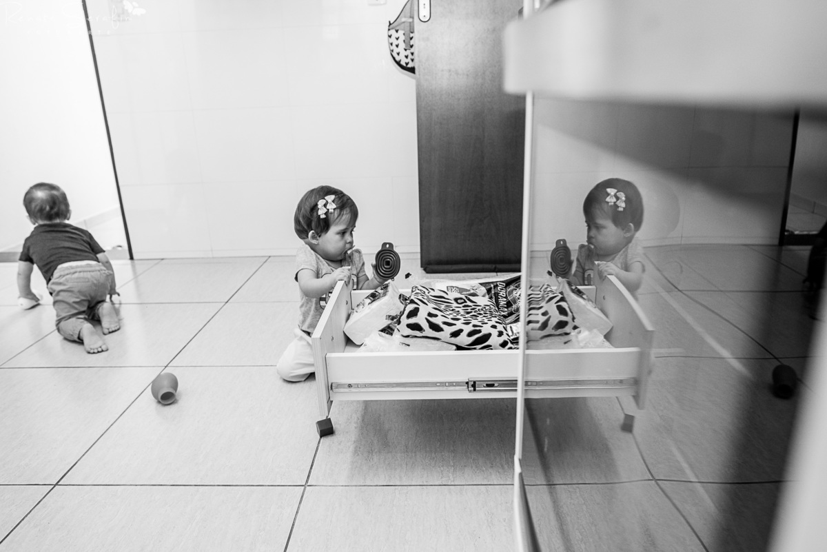 acompanhamento de bebe, bauru, ensaio de bede, ensaio fotografico de bebe, estudio fotografico de bebe em jau, fotografia de gemeos,