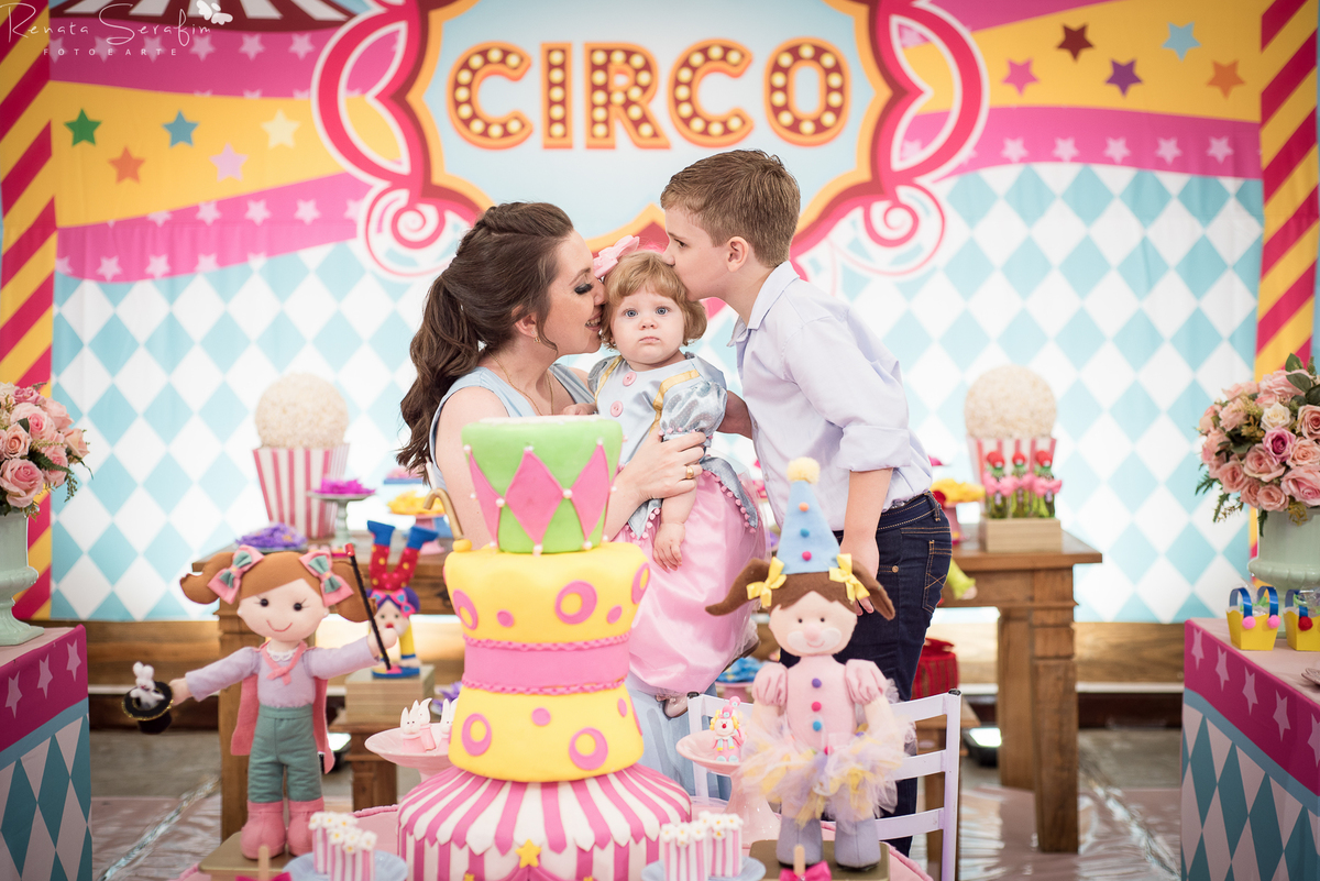 algazzara, circo de menina, circo rosa, festa de menina, festa infantil, festas em jau, fotografo em jau, fotografo infantil, fotos de festa, renata serafim, salão de festas em jau