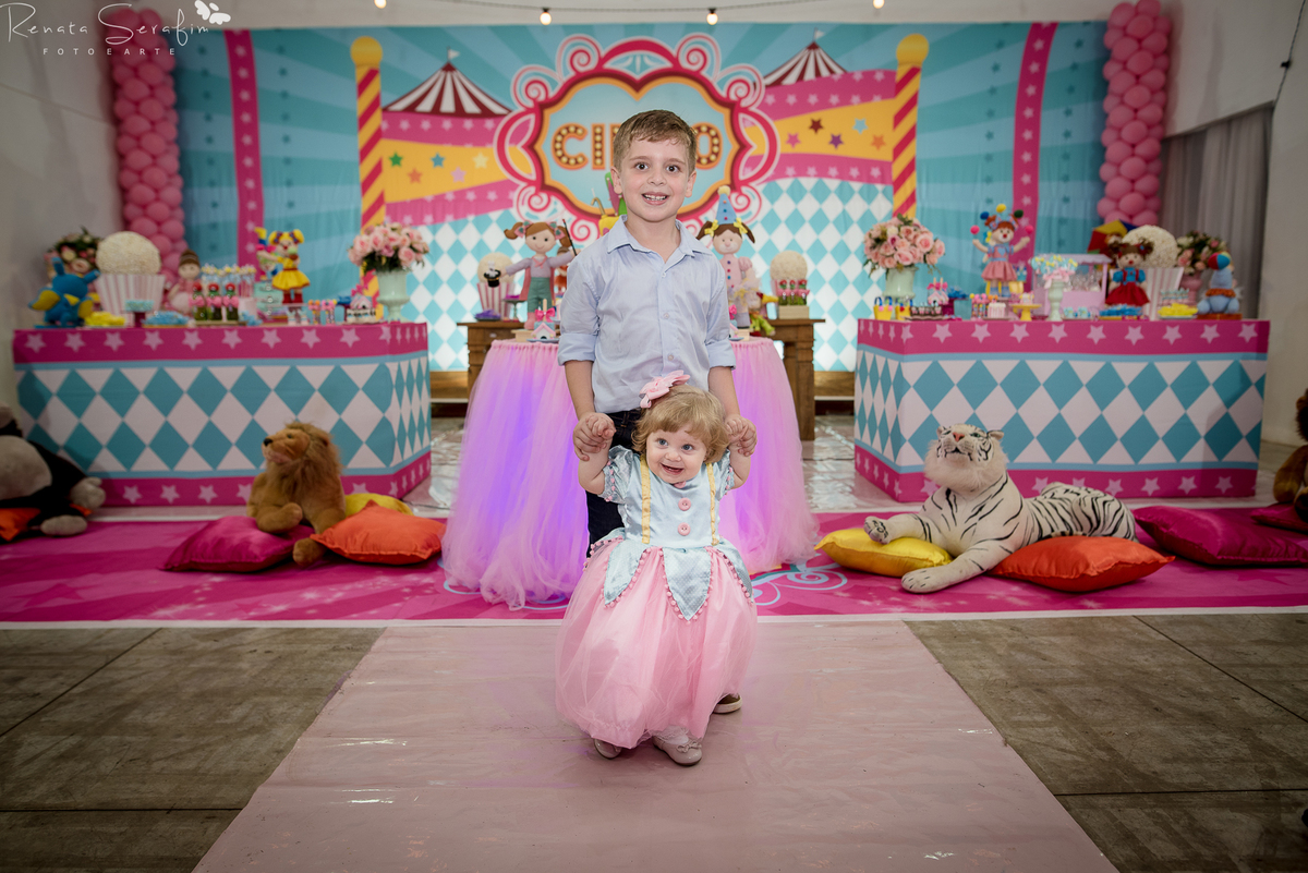 algazzara, circo de menina, circo rosa, festa de menina, festa infantil, festas em jau, fotografo em jau, fotografo infantil, fotos de festa, renata serafim, salão de festas em jau