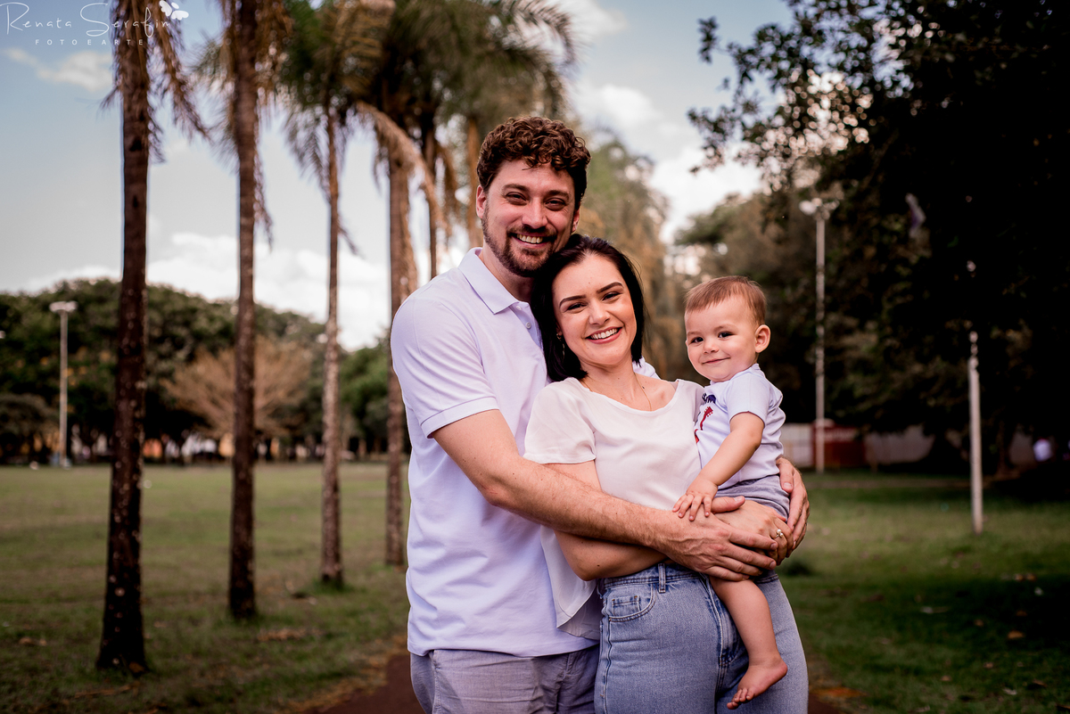 cake smash musical, festa de musica, Renata Serafim, rock and roll, smash the cake, tema de festas, tema musical, festa de rock and roll, fotografa em jau, fotografo infantil, fotografo em bariri, fotografo bauru, dois corregos, musica, smash, leite frald