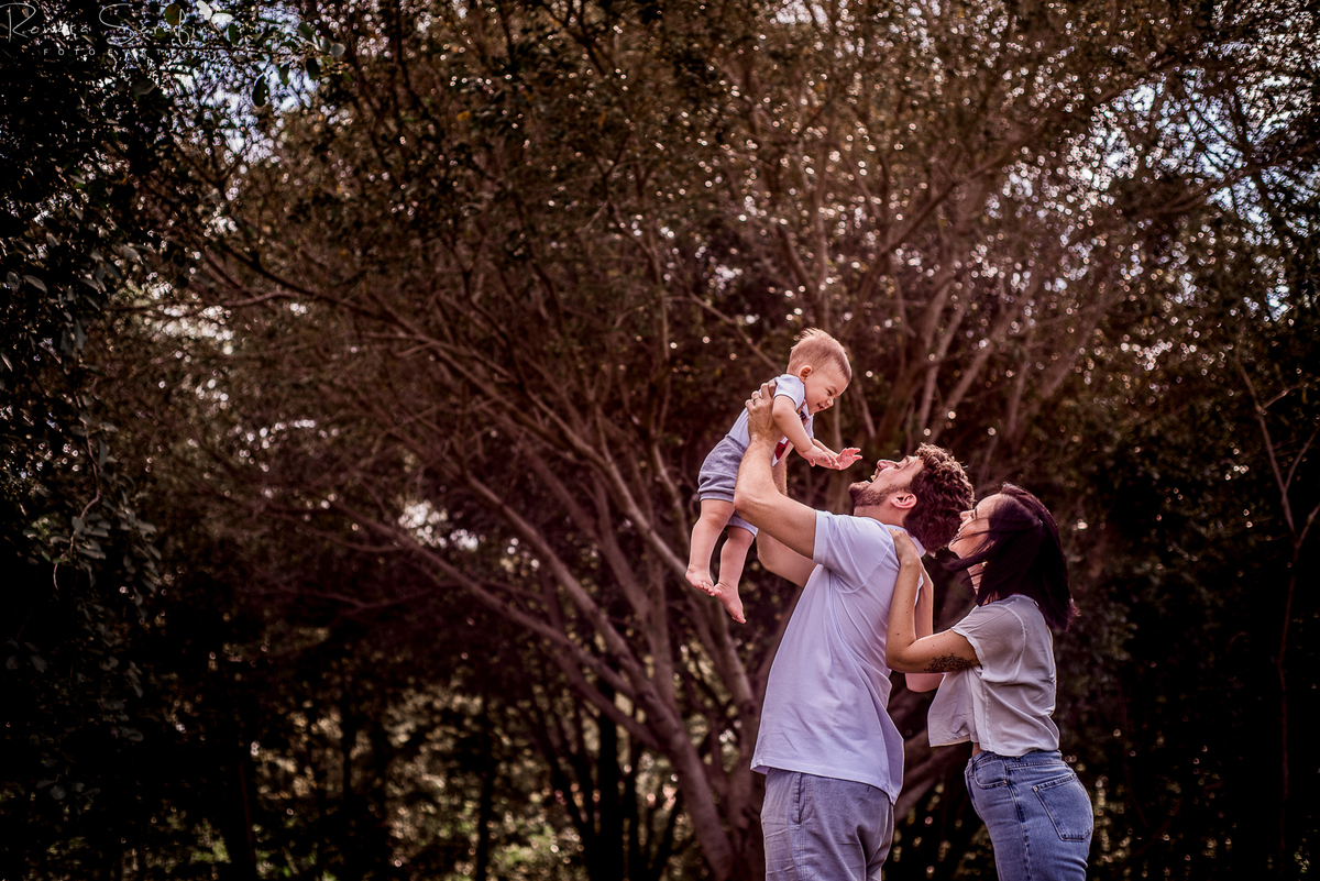 cake smash musical, festa de musica, Renata Serafim, rock and roll, smash the cake, tema de festas, tema musical, festa de rock and roll, fotografa em jau, fotografo infantil, fotografo em bariri, fotografo bauru, dois corregos, musica, smash, leite frald