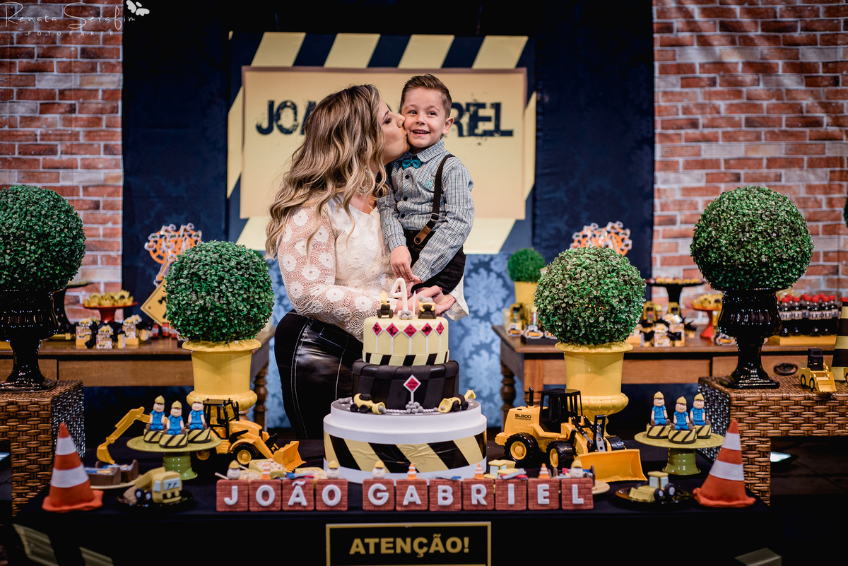 festa bauru festa em pederneiras, festa infantil bauru, fotografo em jau, fotografo em bauru, festa leandro castan, leandro castan jogador, salao de festa jau, zoe casa de festas, fotografia festas infantil, festa em jau, tema construção, festa dos fam