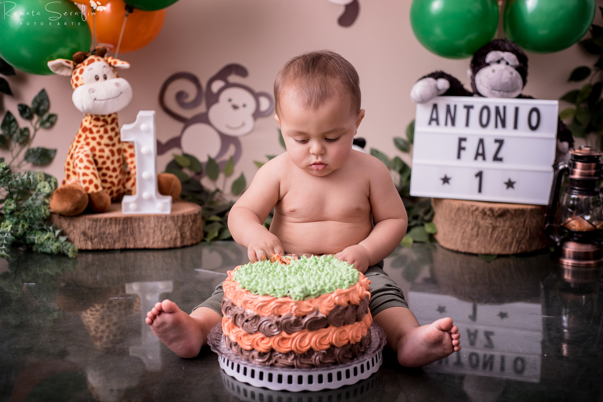 cake smash,mae de menino, safari, festa safari, salao de festas em jau, fotografo em jau, festas em jau, buffet em jau, sessão de fotos de um aninho, fotografia infantil, renata serafim, festa em bauru, salão de festas em bauru