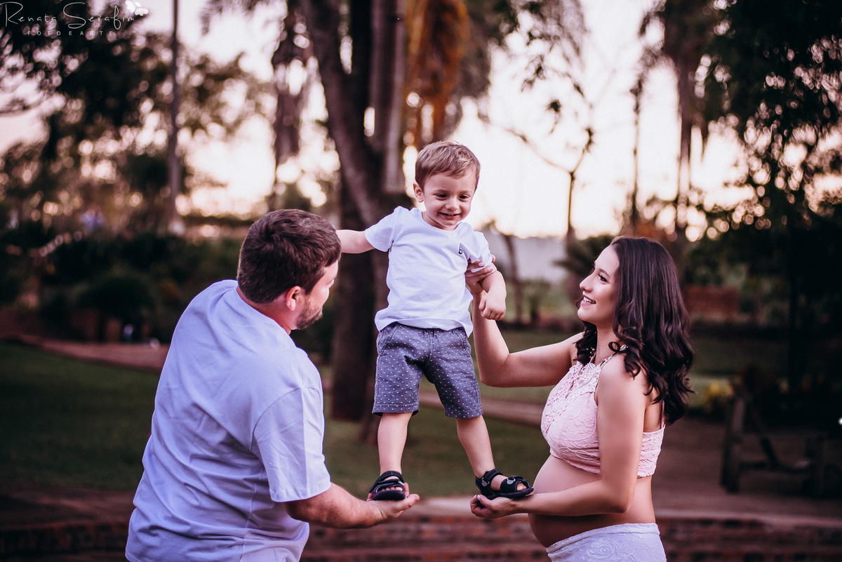bauru, book gestante, book infantil, dois corregos, fotografo de gestante, fotografo em bariri, fotografo em jau, fotos de gravida, fotos externas, gestação, gestante, gravida, mae de menino, pai de menino, renata serafim, roupas de gestante, sessão fotog