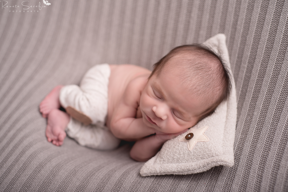 newborn, fotos de recem nascido, book de recem nascido, fotografia de bebe, sessão de recem nascido em jau, fotografa de bebe, renata serafim, acompanhamento de bebes, recem nscido em jau, newborn jau, fotografo em bauru, recem nascido em bauru, advocacia