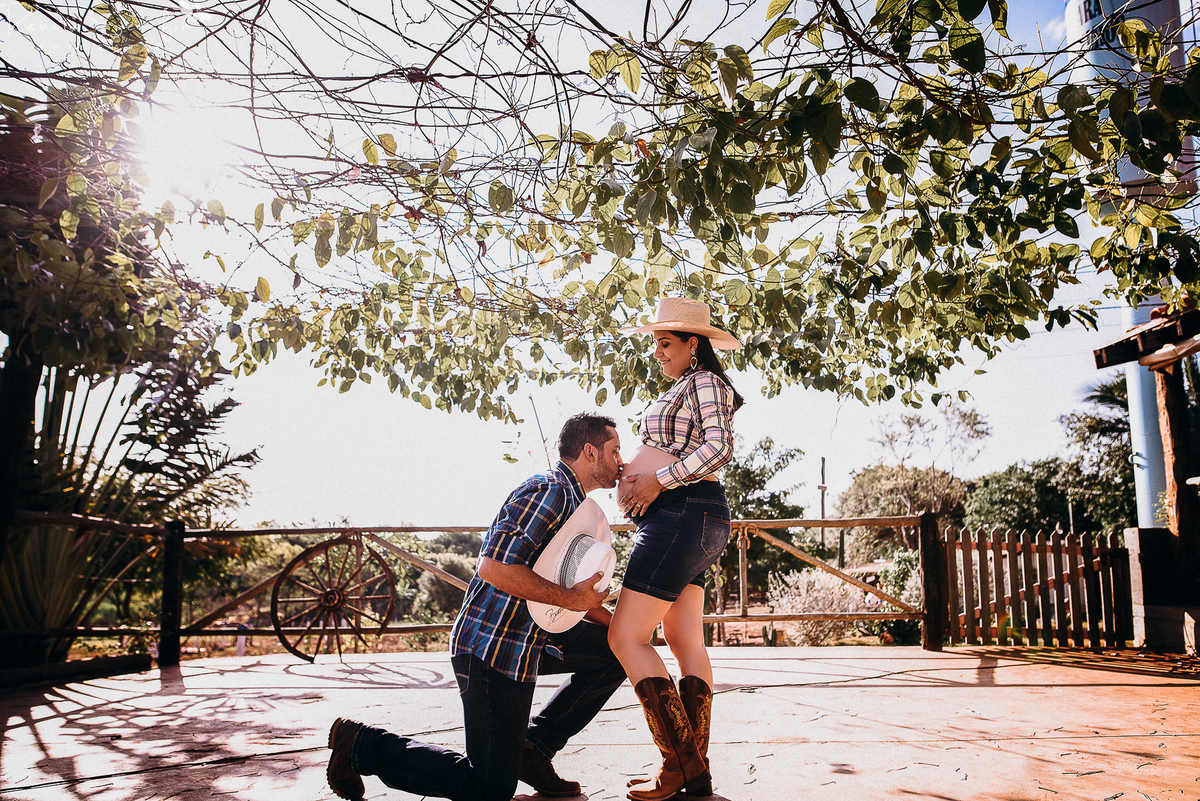 bauru, book gestante, book infantil, dois corregos, fotografo de gestante, fotografo em bariri, fotografo em jau, fotos de gravida, fotos externas, gestação, gestante, gravida, mae de menino, pai de menino, renata serafim, roupas de gestante, sessão fotog
