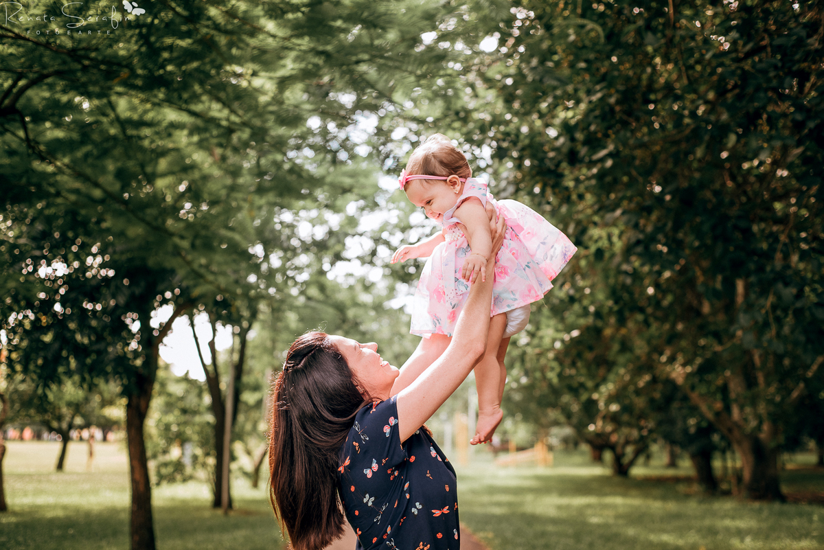 cake smash,mae de menina, jardim, festa jardim, salao de festas em jau, fotografo em jau, festas em jau, buffet em jau, sessão de fotos de um aninho, fotografia infantil, renata serafim, festa em bauru, salão de festas em bauru, bolo de frutas, bolo de me