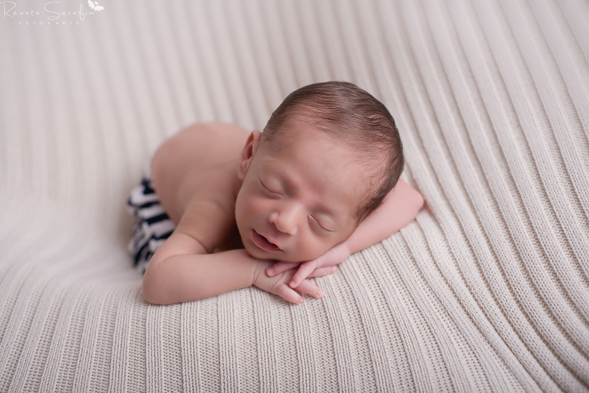 newborn, fotos de recem nascido, book de recem nascido, fotografia de bebe, sessão de recem nascido em jau, fotografa de bebe, renata serafim, acompanhamento de bebes, recem nscido em jau, newborn jau, fotografo em bauru, recem nascido em bauru, advocacia