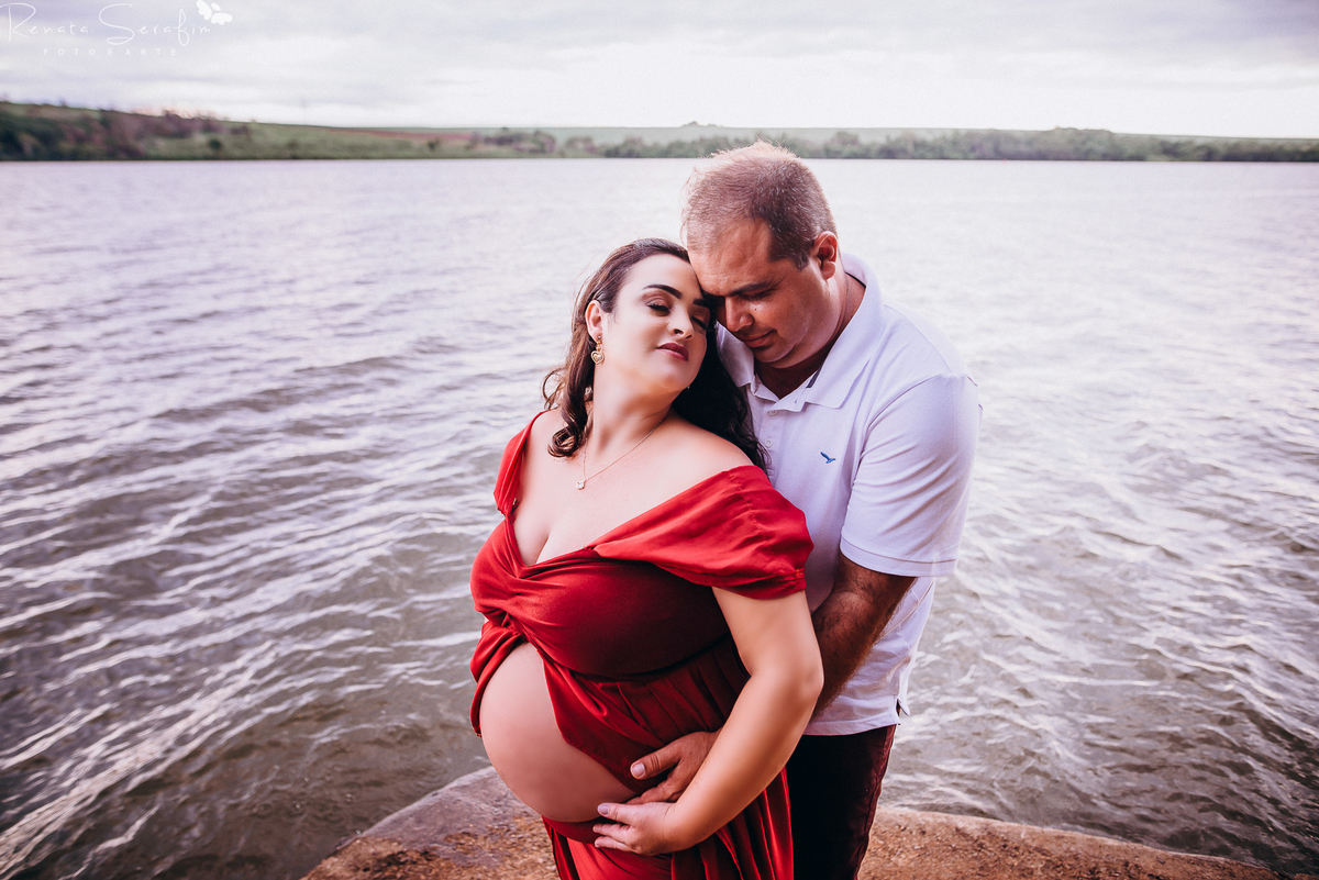 bauru, book gestante, dois corregos, fotografo de gestante, fotografo em bariri, fotografo em jau, fotos de gravida, fotos externas, gestação, gestante, mae de menino, pai de menino, renata serafim, roupas de gestante