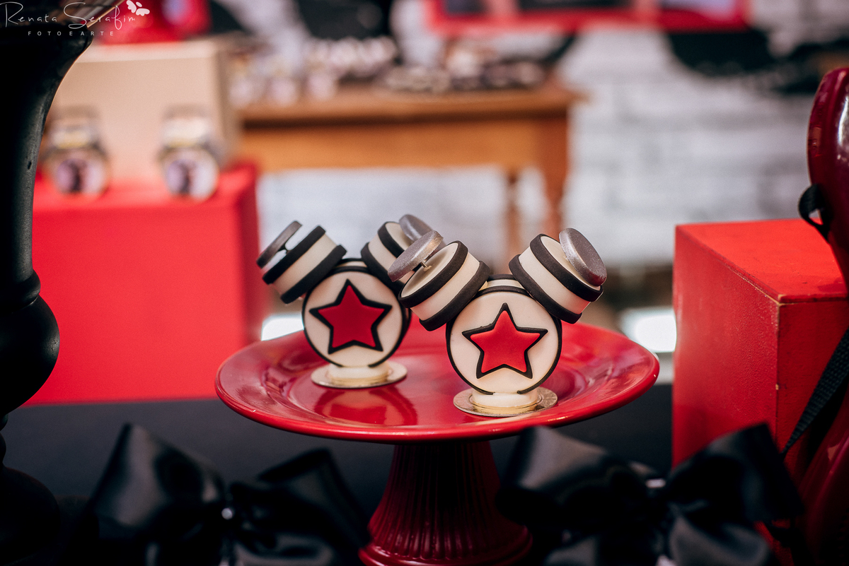 festa em jau, festa em pederneiras, festa infantil bauru, festa jau, festa rock, fotografia festas infantil, fotografo em bauru, fotografo em jau, kiss, kiss cover, salao de festas bauru, salao de festas jau, tema construção, zoe casa de festas