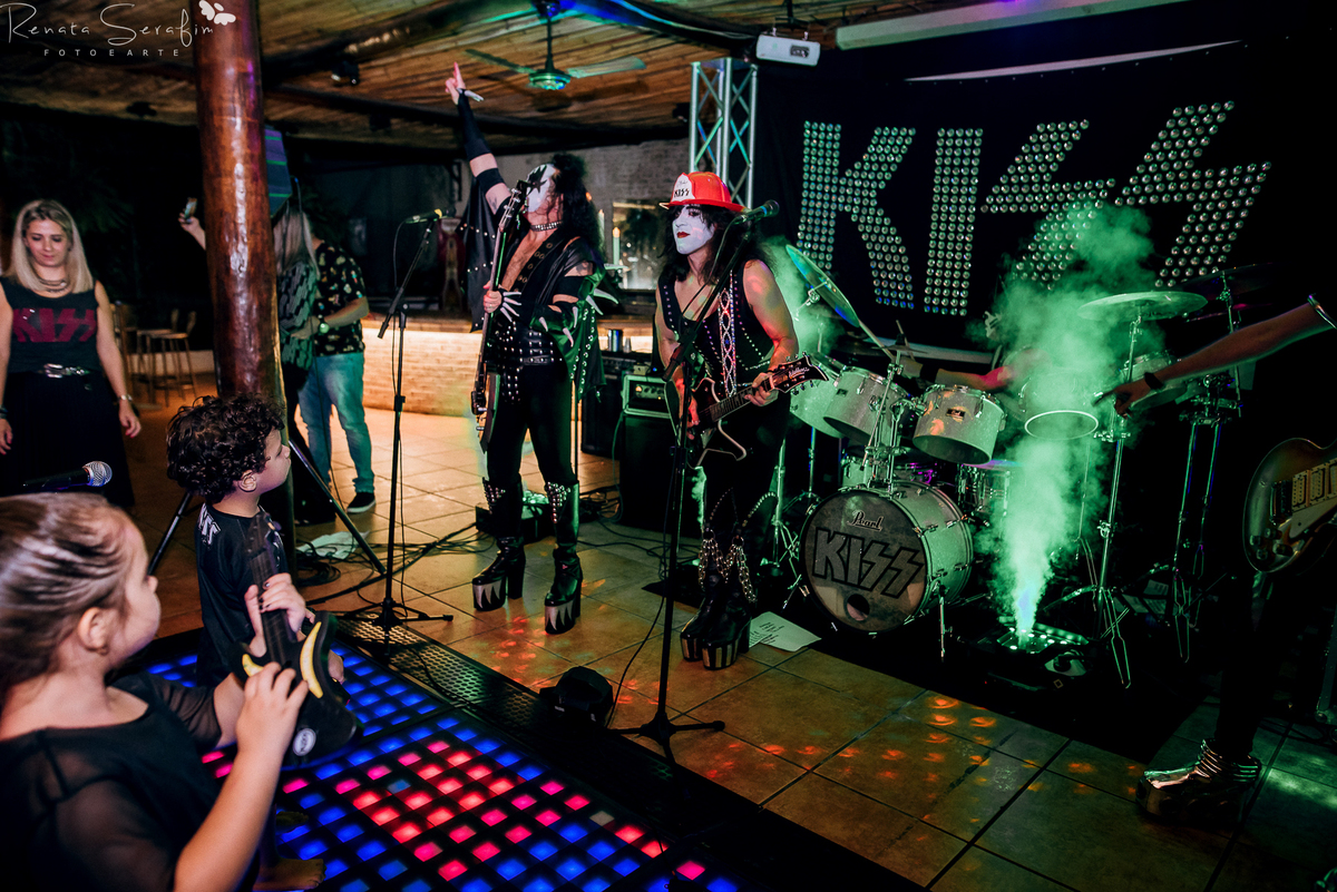 festa em jau, festa em pederneiras, festa infantil bauru, festa jau, festa rock, fotografia festas infantil, fotografo em bauru, fotografo em jau, kiss, kiss cover, salao de festas bauru, salao de festas jau, tema construção, zoe casa de festas