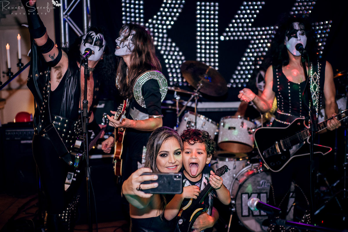 festa em jau, festa em pederneiras, festa infantil bauru, festa jau, festa rock, fotografia festas infantil, fotografo em bauru, fotografo em jau, kiss, kiss cover, salao de festas bauru, salao de festas jau, tema construção, zoe casa de festas