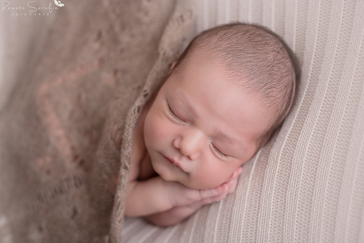 newborn, fotos de recem nascido, book de recem nascido, fotografia de bebe, sessão de recem nascido em jau, fotografa de bebe, renata serafim, acompanhamento de bebes, recem nscido em jau, newborn jau, fotografo em bauru, recem nascido em bauru, advocacia