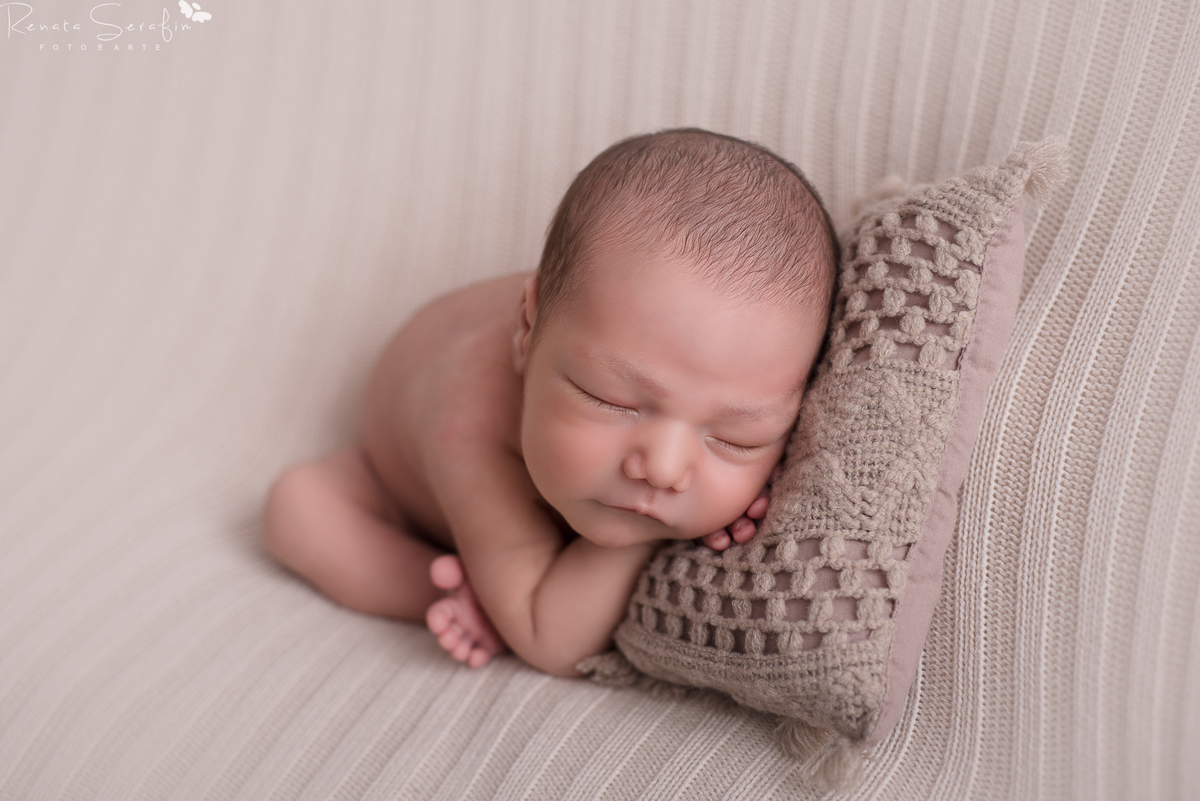 newborn, fotos de recem nascido, book de recem nascido, fotografia de bebe, sessão de recem nascido em jau, fotografa de bebe, renata serafim, acompanhamento de bebes, recem nscido em jau, newborn jau, fotografo em bauru, recem nascido em bauru, advocacia