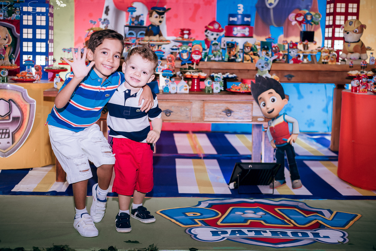 festa em jau, festa em pederneiras, festa infantil bauru, festa jau, festa rock, fotografia festas infantil, fotografo em bauru, fotografo em jau, kiss, kiss cover, salao de festas bauru, salao de festas jau, tema construção, zoe casa de festas