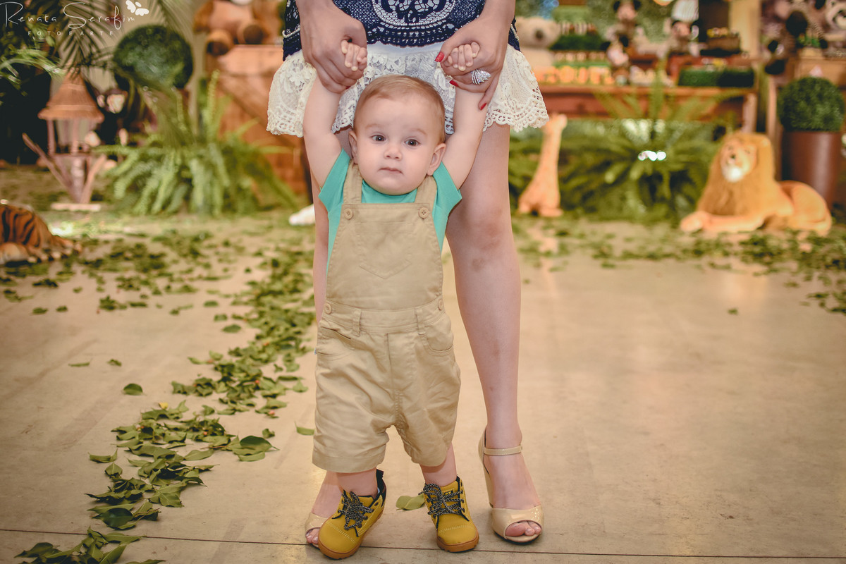 miguel caminhava em sua festa de 1 ainho