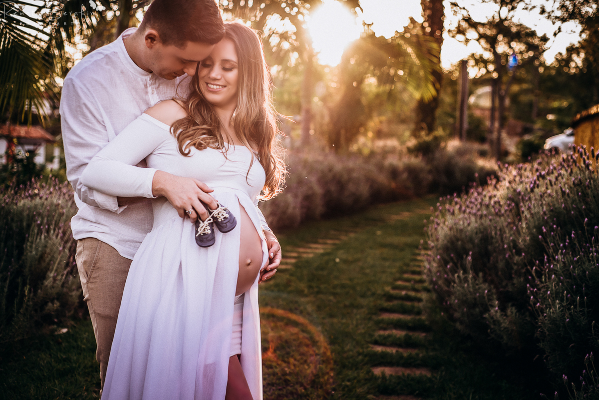 bauru, book gestante, dois corregos, fotografo de gestante, fotografo em bariri, fotografo em jau, fotos de gravida, fotos externas, gestação, gestante, mae de menino, marina pousada do sol, pai de menino, Renata Serafim, roupas de gestante, roupas de ges