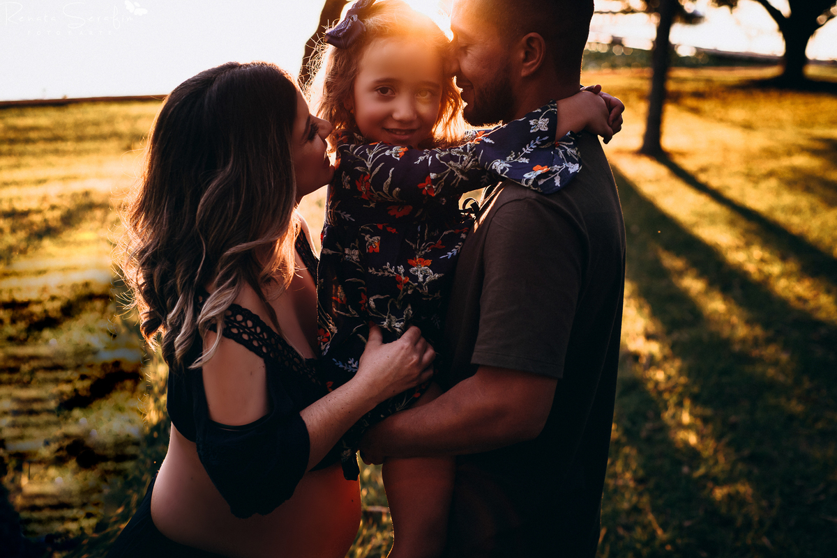 bauru, book gestante, dois corregos, estúdio fotografico, fotografo de gestante, fotografo em bariri, fotografo em jau, fotos de gravida, fotos externas, gestação, gestante, mae de menino, marina pousada do sol, pai de menino, renata serafim, roupas de ge