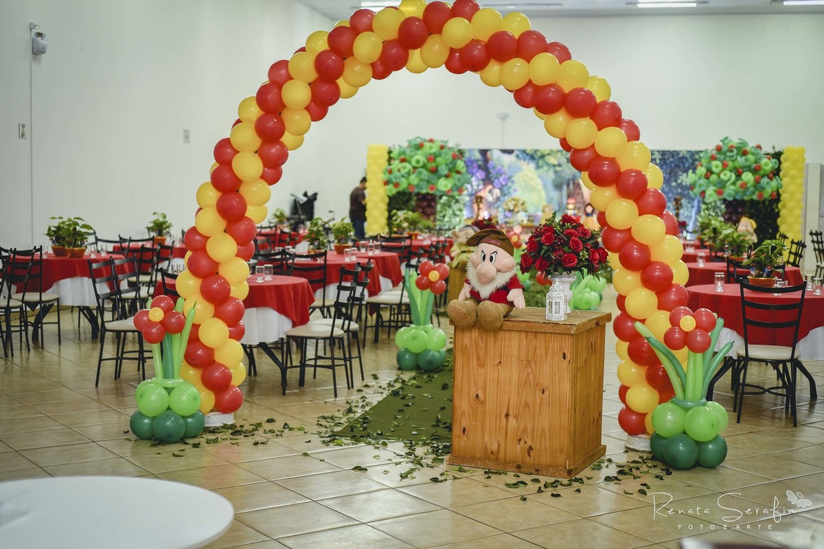 Decoração festa infantil branca de neve em bauru