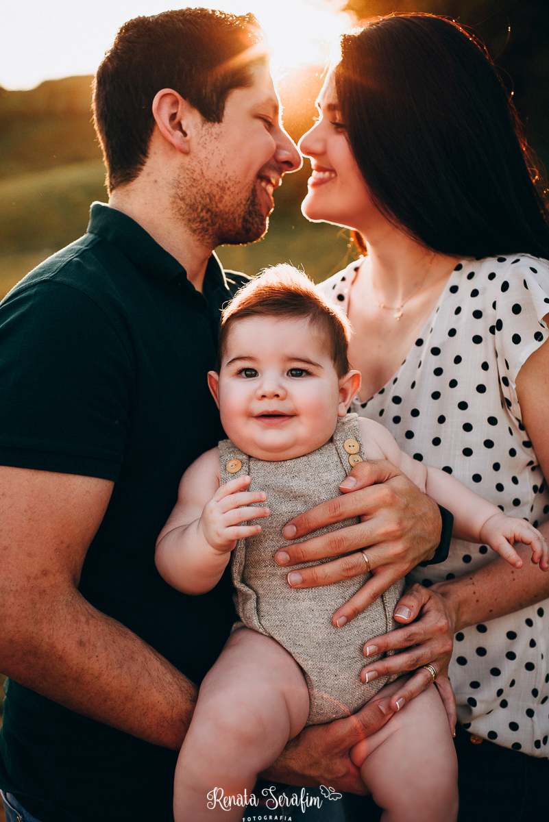ensaio de bebe, Ensaio externo, ensaio por do sol, familia feliz, fotografia em familia, fotografia em familia jau, fotos Bauru e região, fotos em familia, fotos Jau  e região, fotos por do sol, renata serafim fotografia