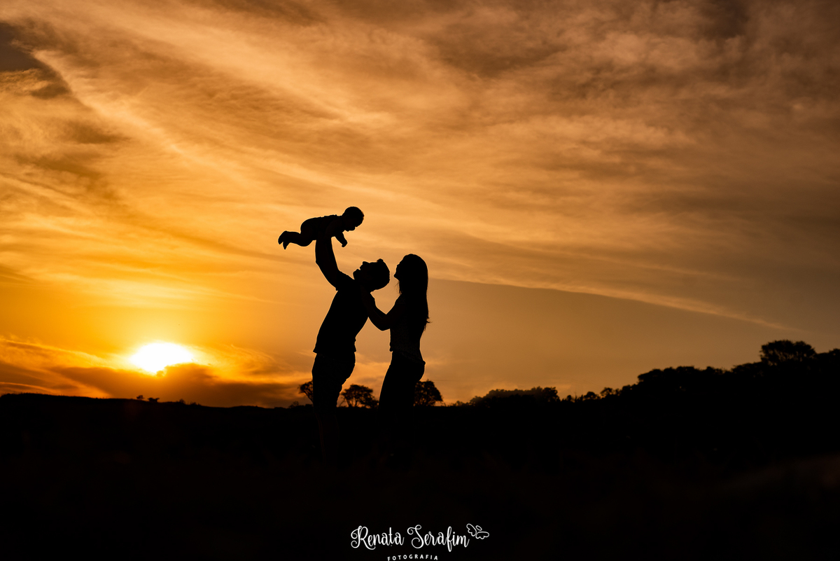 ensaio de bebe, Ensaio externo, ensaio por do sol, familia feliz, fotografia em familia, fotografia em familia jau, fotos Bauru e região, fotos em familia, fotos Jau  e região, fotos por do sol, renata serafim fotografia