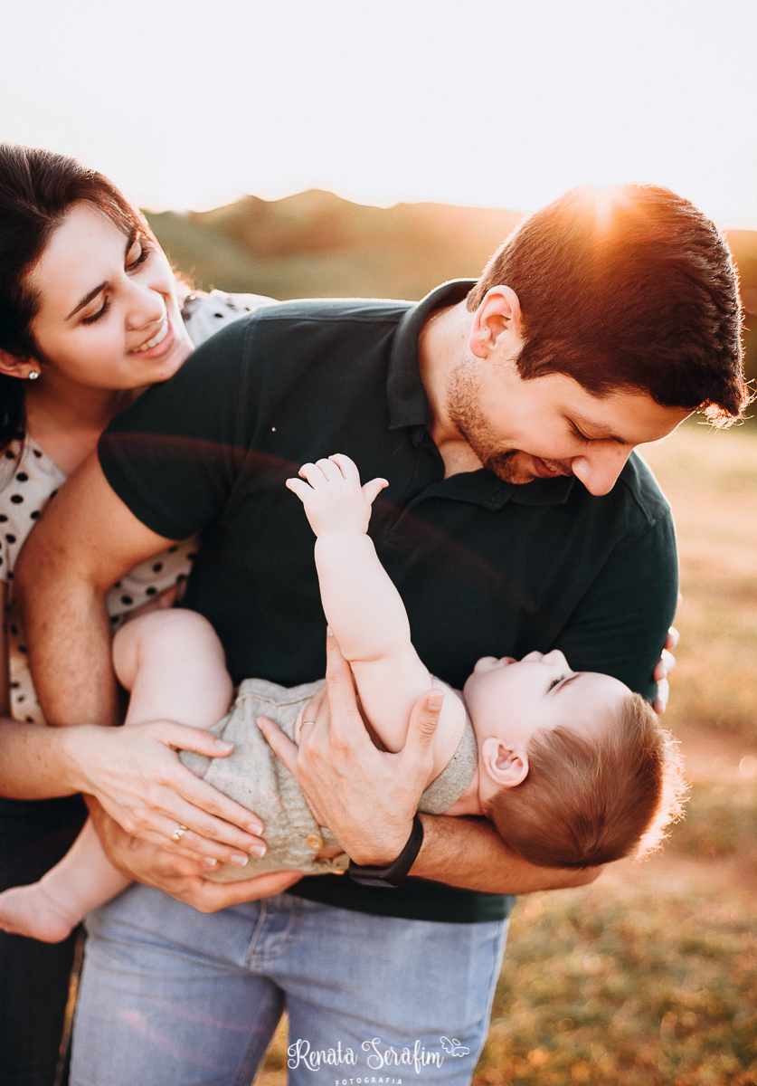 ensaio de bebe, Ensaio externo, ensaio por do sol, familia feliz, fotografia em familia, fotografia em familia jau, fotos Bauru e região, fotos em familia, fotos Jau  e região, fotos por do sol, renata serafim fotografia