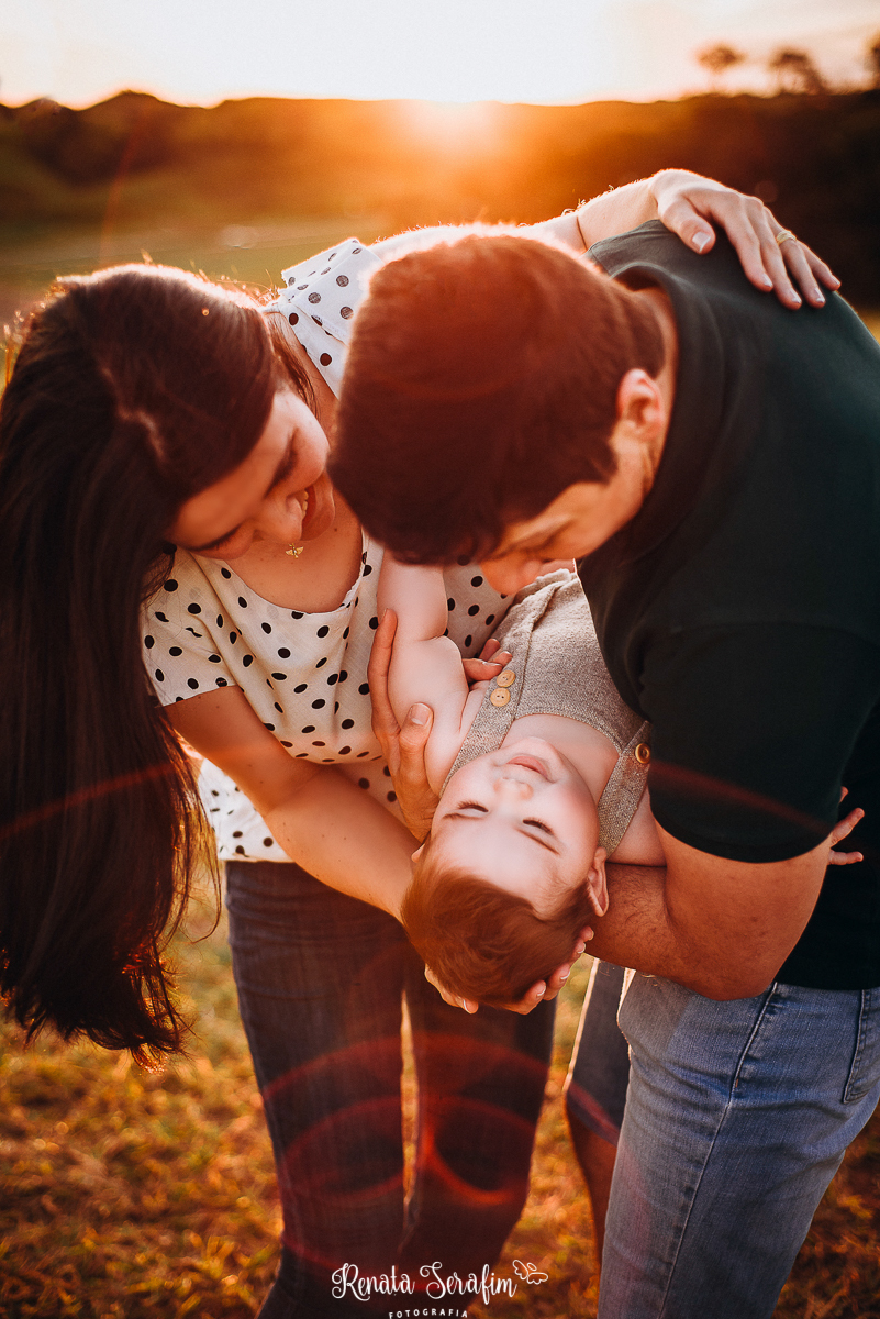 ensaio de bebe, Ensaio externo, ensaio por do sol, familia feliz, fotografia em familia, fotografia em familia jau, fotos Bauru e região, fotos em familia, fotos Jau  e região, fotos por do sol, renata serafim fotografia