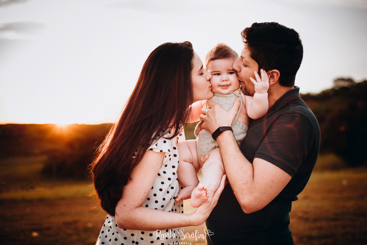 ensaio de bebe, Ensaio externo, ensaio por do sol, familia feliz, fotografia em familia, fotografia em familia jau, fotos Bauru e região, fotos em familia, fotos Jau  e região, fotos por do sol, renata serafim fotografia