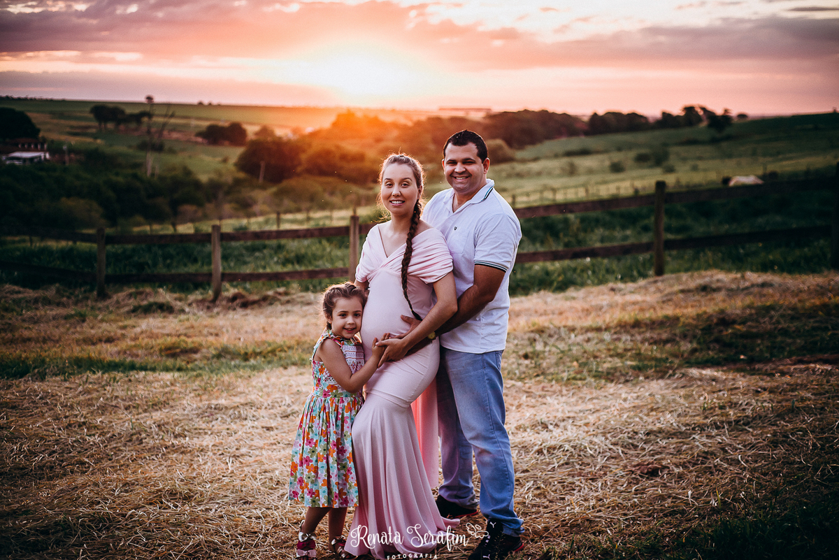 bauru e região, book gestante, dois corregos, estúdio fotografico, fotografo de gestante, fotografo em bariri, fotografo em jau, fotos de gravida, fotos externas, fotos gestante, gestação, jau e região, mae de menina, marina pousada do sol, pai de menina