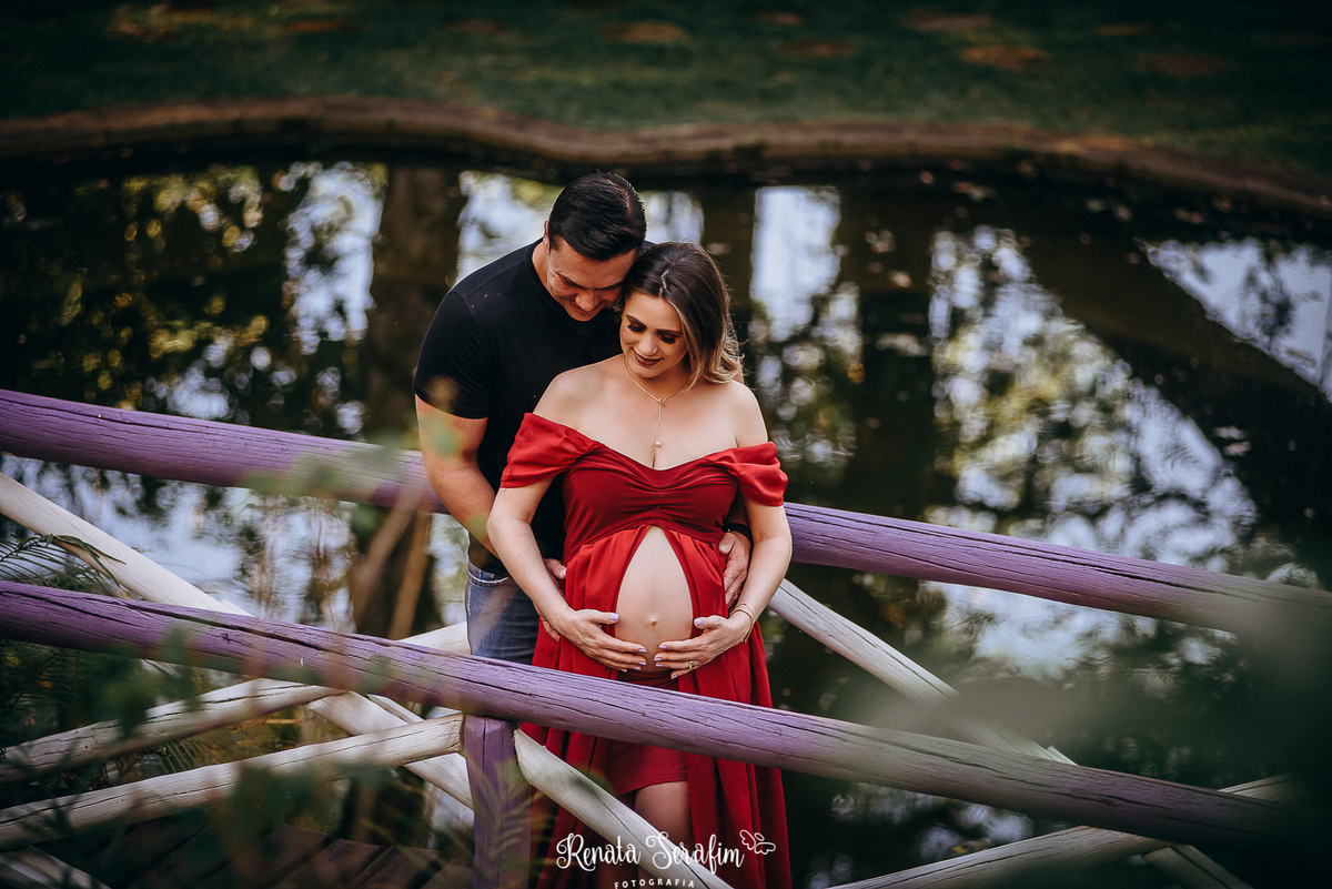 ensaio fotografico de gestante no por do 
sol, ensaio gestante externo jau, ensaio Gestante Pederneiras e Bauru e região, fotografa de gestante jau e região, fotografia de gestante, fotos barriga, fotos gestante, mãe de menina