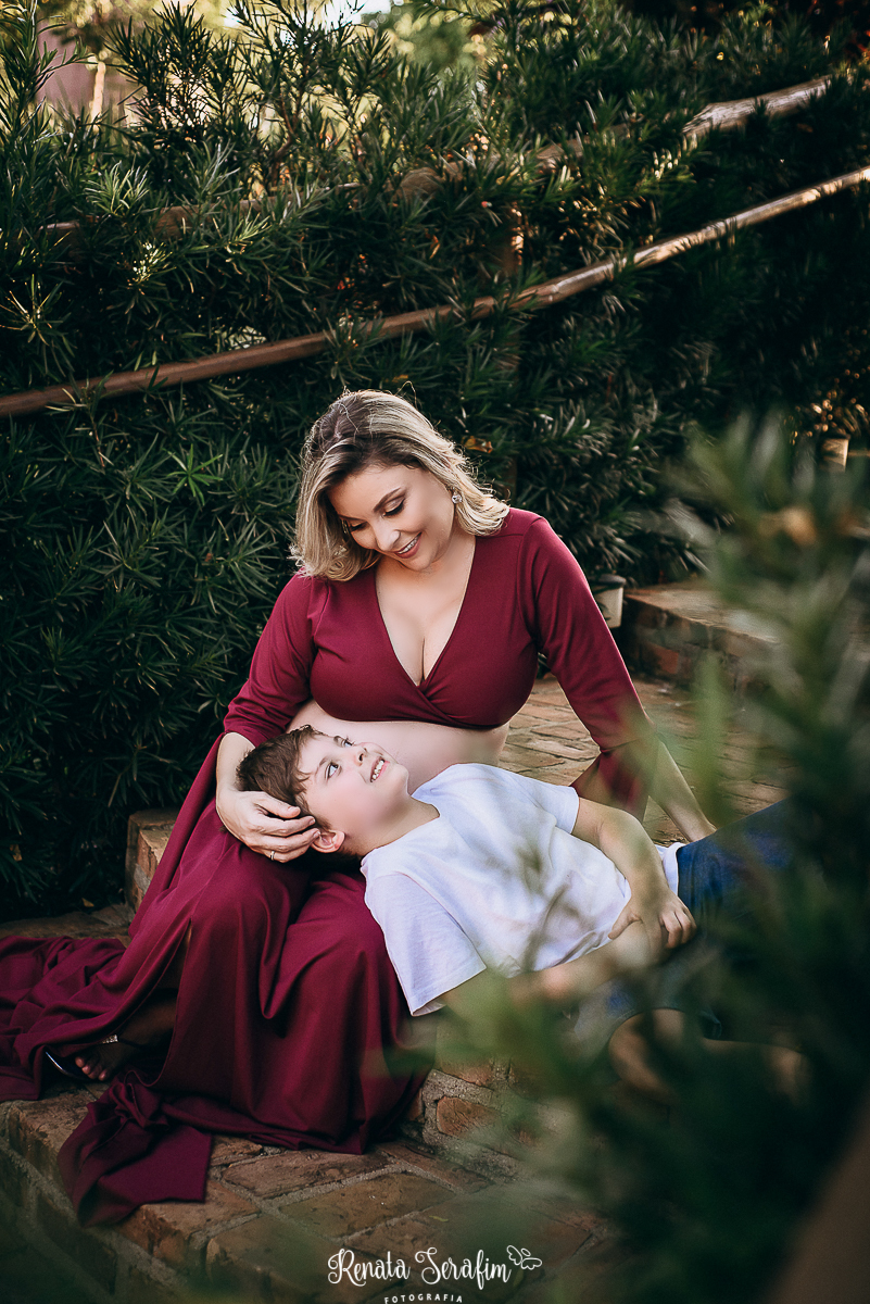 ensaio fotografico de gestante no por do 
sol, ensaio gestante externo jau, ensaio Gestante Pederneiras e Bauru e região, fotografia de gestante, fotos de barriga, fotos gestante, gestante jau e região, mãe de menina