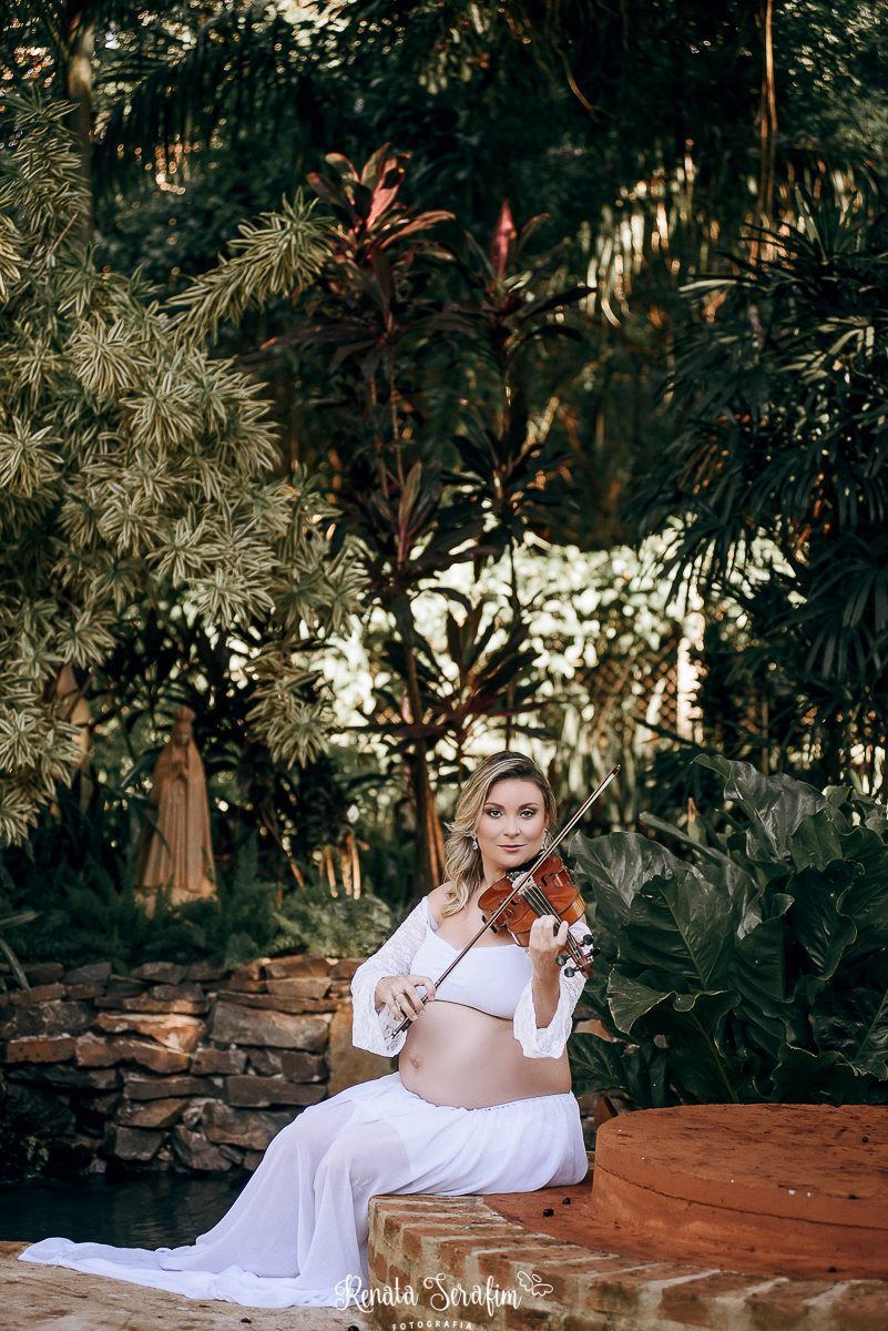 ensaio fotografico de gestante no por do 
sol, ensaio gestante externo jau, ensaio Gestante Pederneiras e Bauru e região, fotografia de gestante, fotos de barriga, fotos gestante, gestante jau e região, mãe de menina