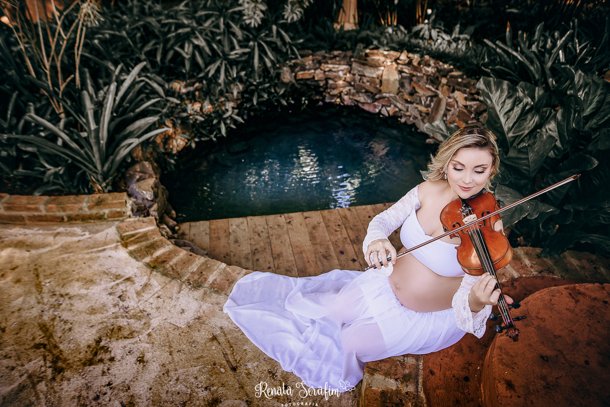 ensaio fotografico de gestante no por do 
sol, ensaio gestante externo jau, ensaio Gestante Pederneiras e Bauru e região, fotografia de gestante, fotos de barriga, fotos gestante, gestante jau e região, mãe de menina