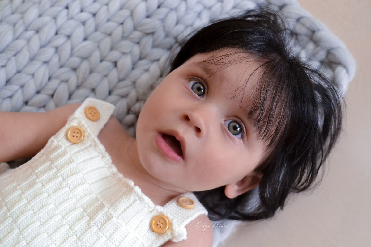 Ensaio de Acompanhamento de bebê. Evelyn Moura Fotografia. Fotógrafa em Niterói, Rio de Janeiro. Newborn. Festa infantil 