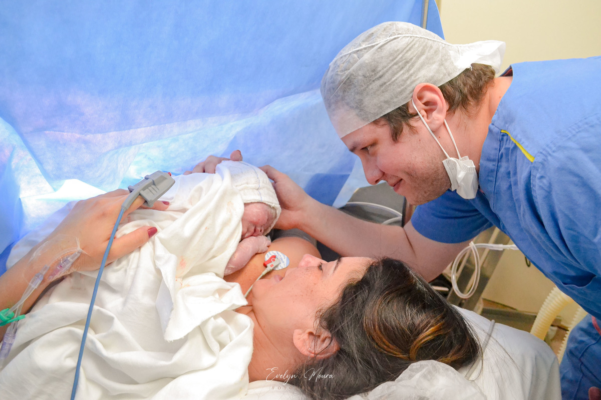 Fotografia de Parto - Newborn - Evelyn Moura Fotografia em Niterói, Rio de Janeiro - ensaio infantil - newborn de recém nascido