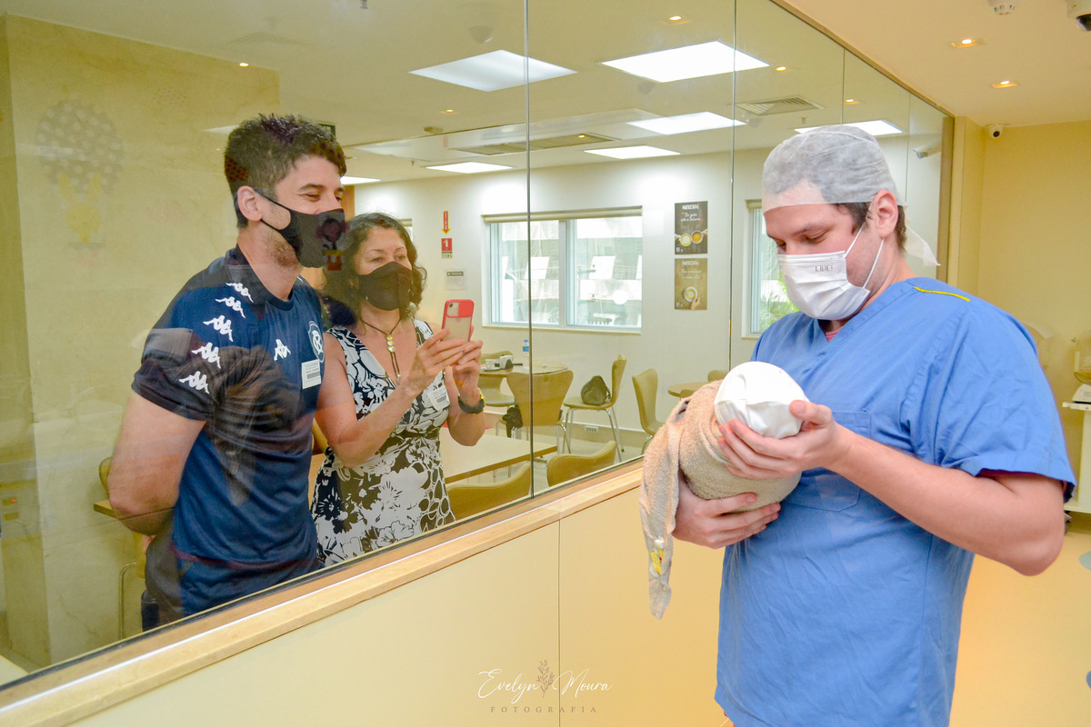 Fotografia de Parto - Newborn - Evelyn Moura Fotografia em Niterói, Rio de Janeiro - ensaio infantil - newborn de recém nascido