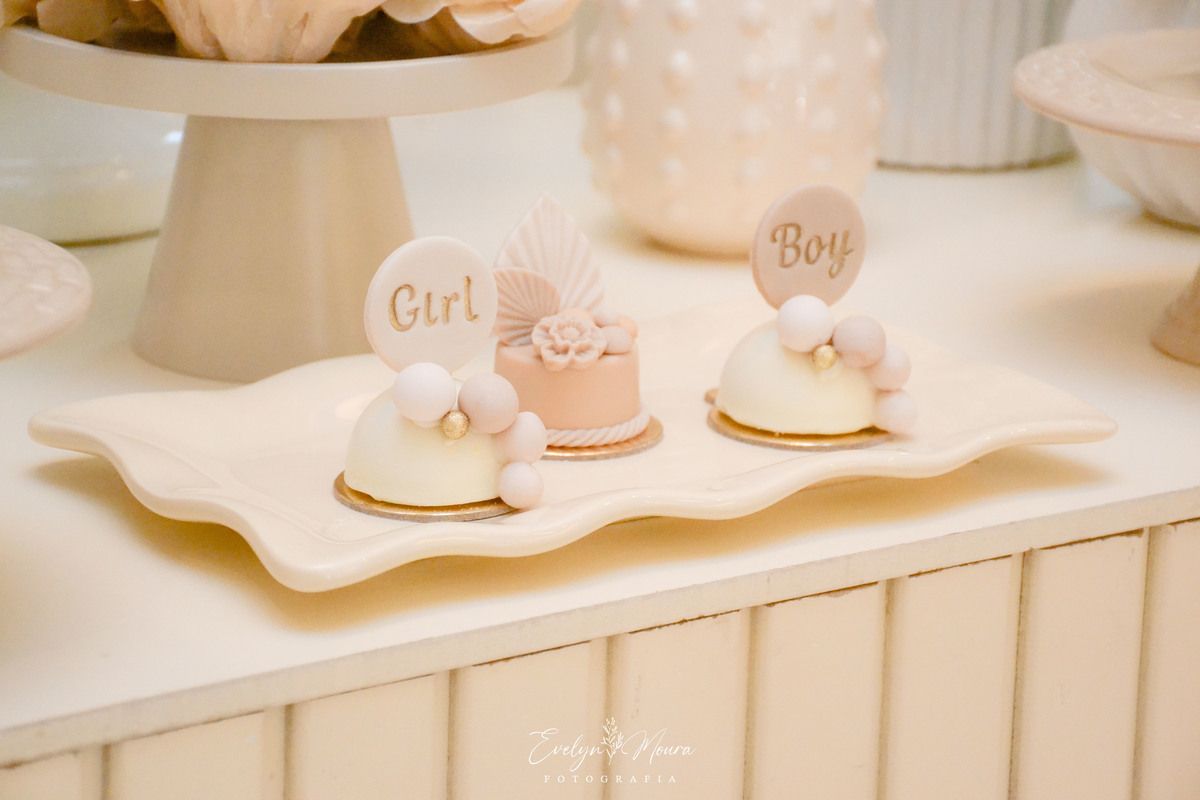 Ensaio Lifestyle Gestante - Niterói, Rio de Janeiro - Evelyn Moura Fotografia - Ensaio de Gestante - Gestante - Newborn - Ensaio em casa - Doce gestar - Chá Revelação - Chá de bebê - decoração