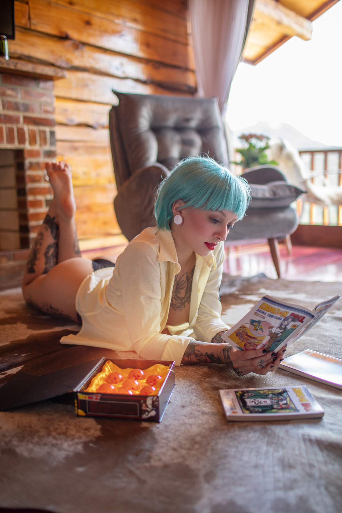 Ensaio boudoir da Bulma Briefs do Dragon Ball Z em chalé em Gramado - RS feito pelo fotógrafo Rafael Ohana