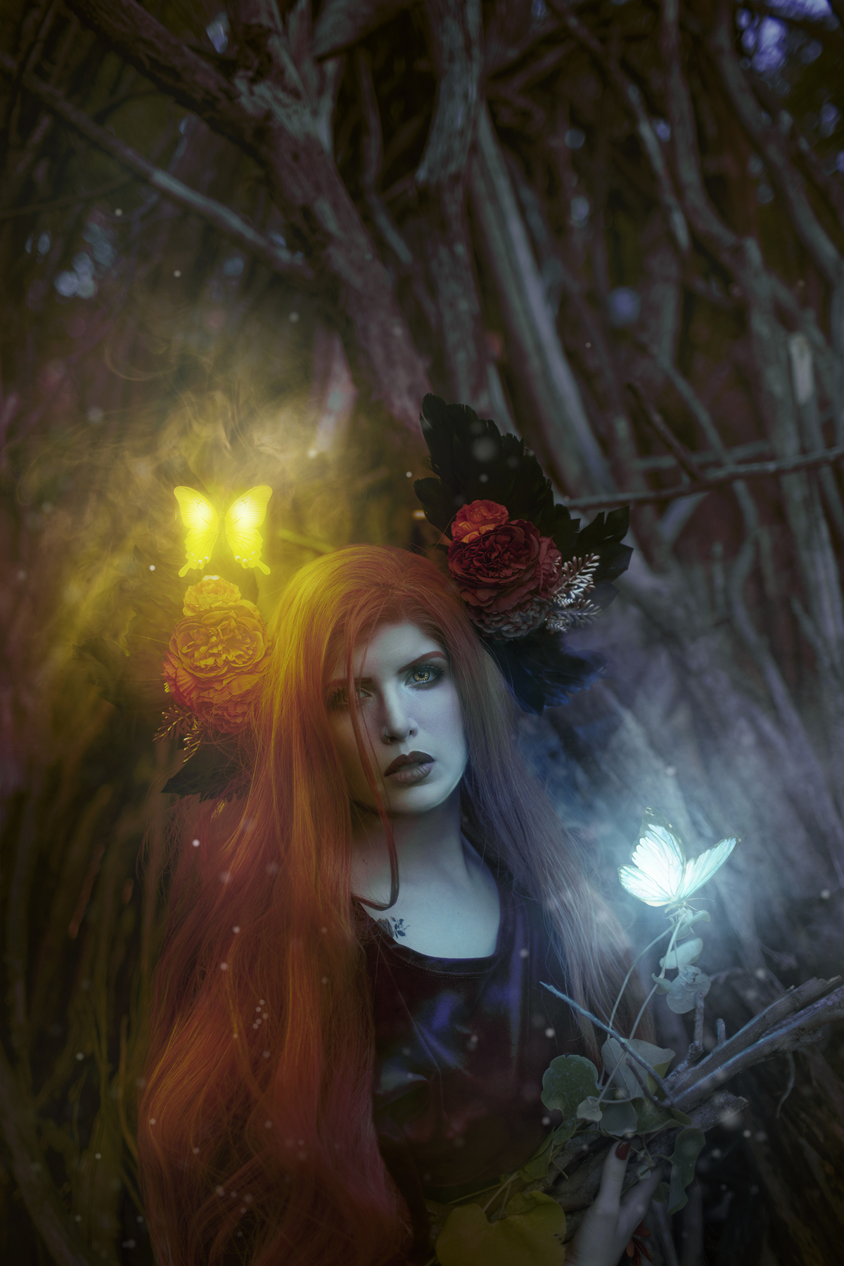 fada na floresta com borbotelas neon