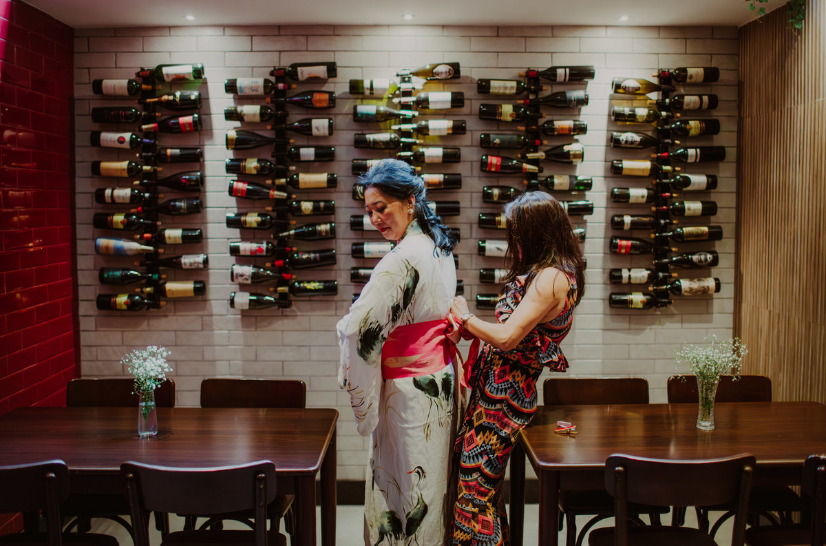 Noiva japonesa no making of de noiva. Foto feita pelo fotógrafo de casamento Rafael Ohana em Brasília
